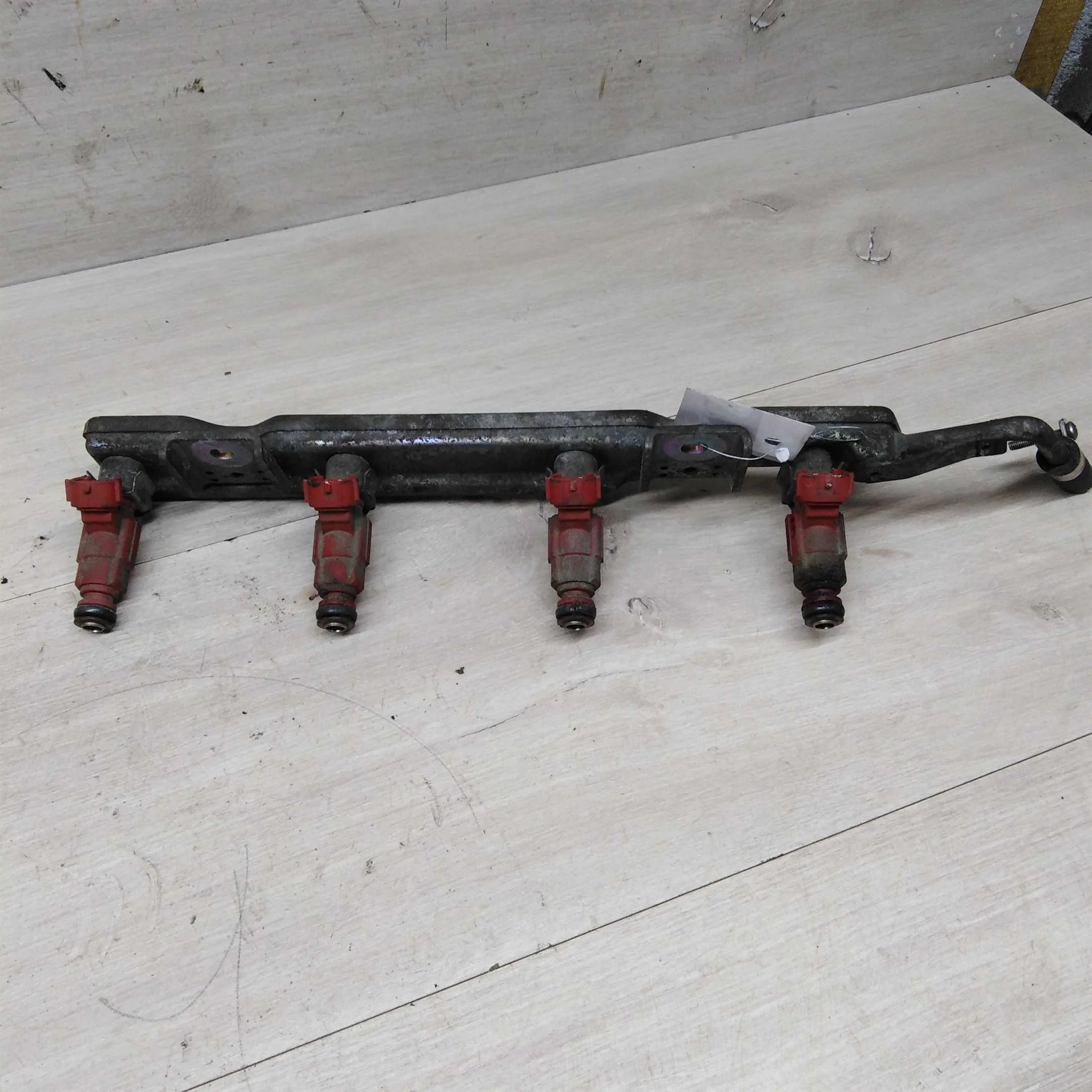 Форсунка топливная Nissan Primera P12 1.8i QG18 (арт. 74362)