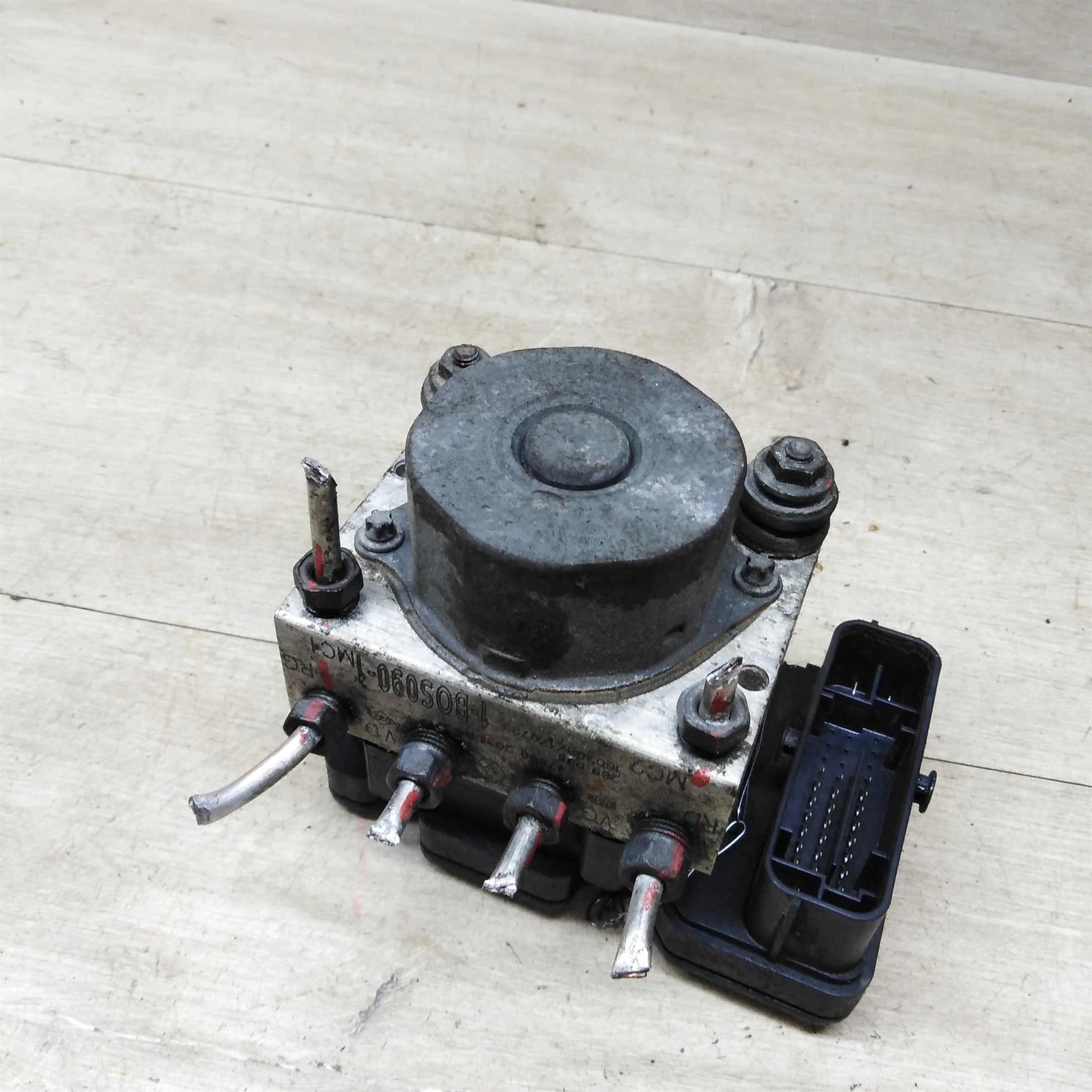 Блок ABS Renault Sandero Stepway II, Renault Logan II, Renault sandero II (арт. 76962)