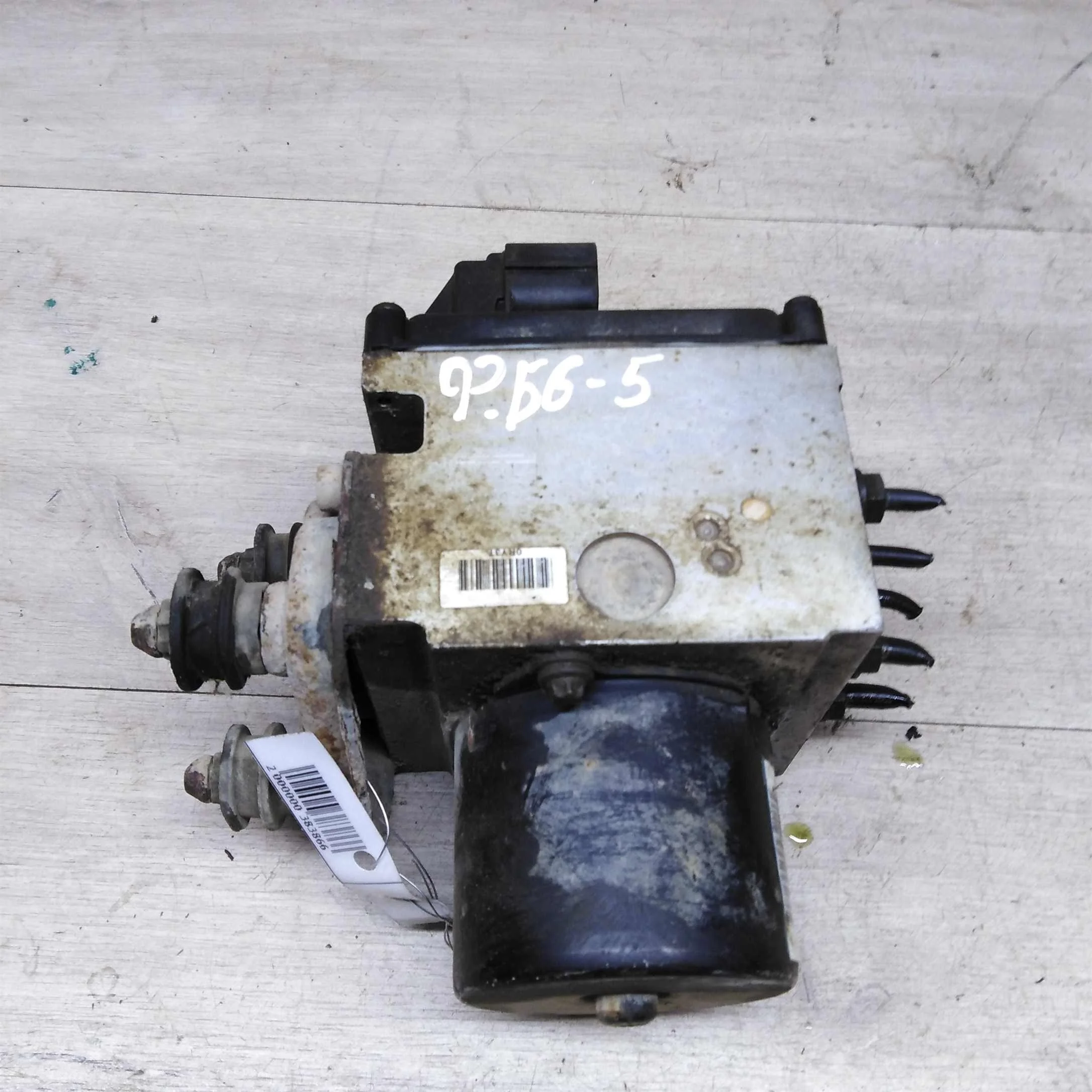 Блок ABS Volkswagen Passat B6 (арт. 77146)