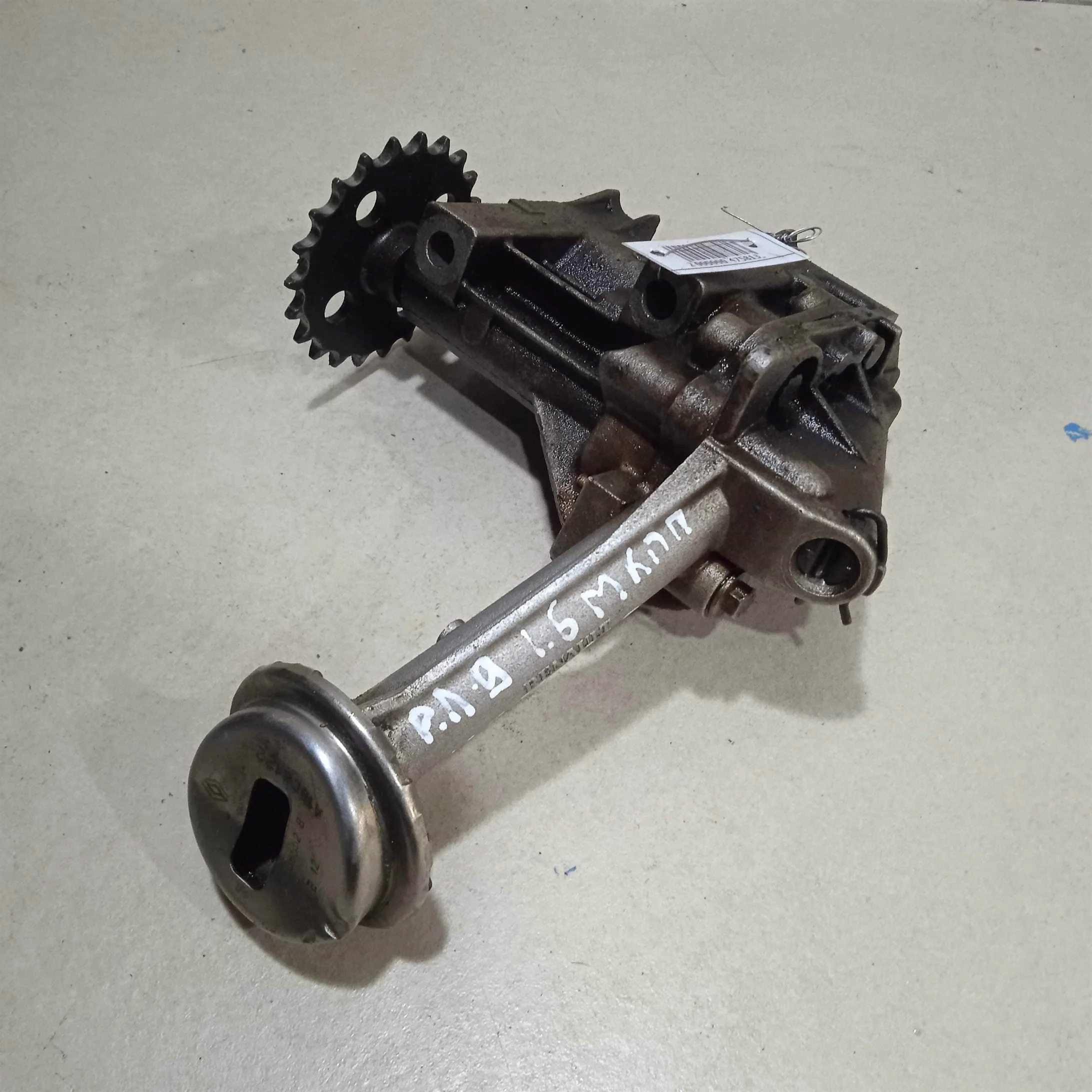 Насос масляный двигателя Renault logan I   (арт. 77413)