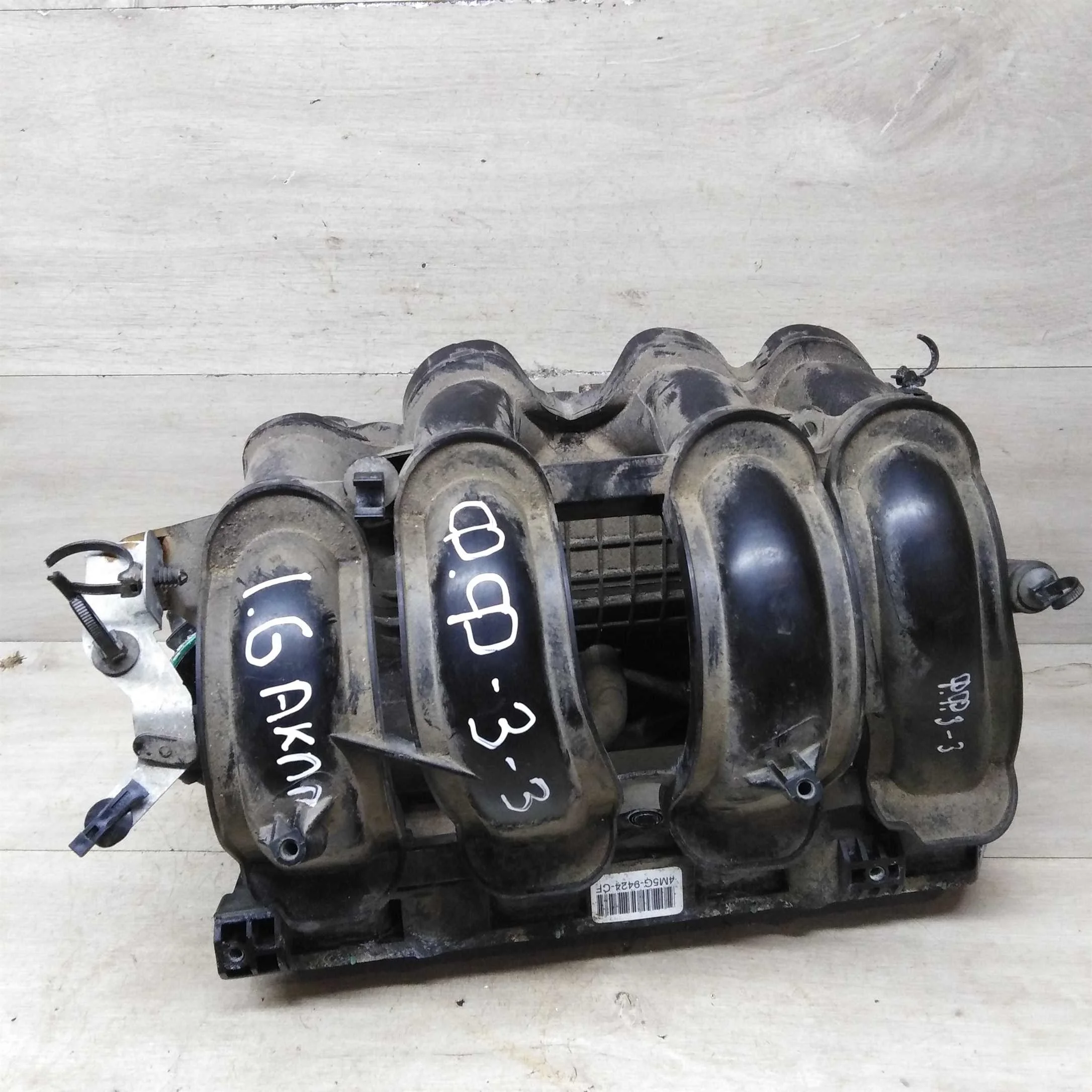 Коллектор впускной 1.6i PNDA Ford Focus 3  (арт. 82402)