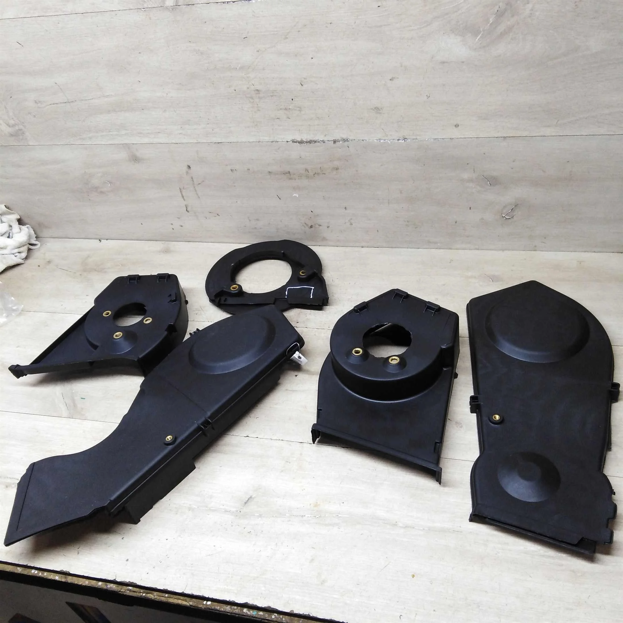 Кожух ремня ГРМ Audi 100 C4, Audi A6 C4, Audi A4 B5, Audi 80 B4, 2.6i ABC 2.8i AAH    (арт. 83189)