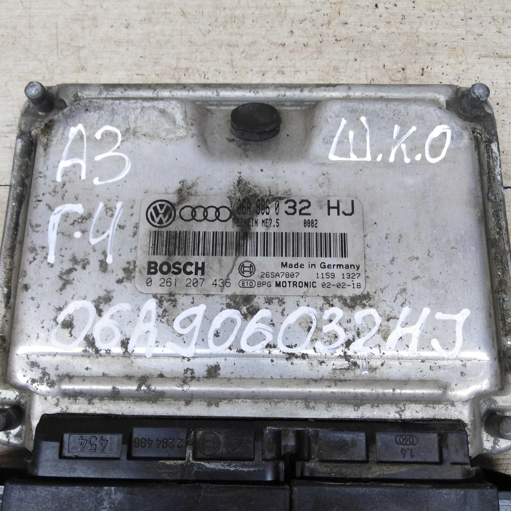 Блок управления двигателем Audi A3 8L бу   (арт. 83299)