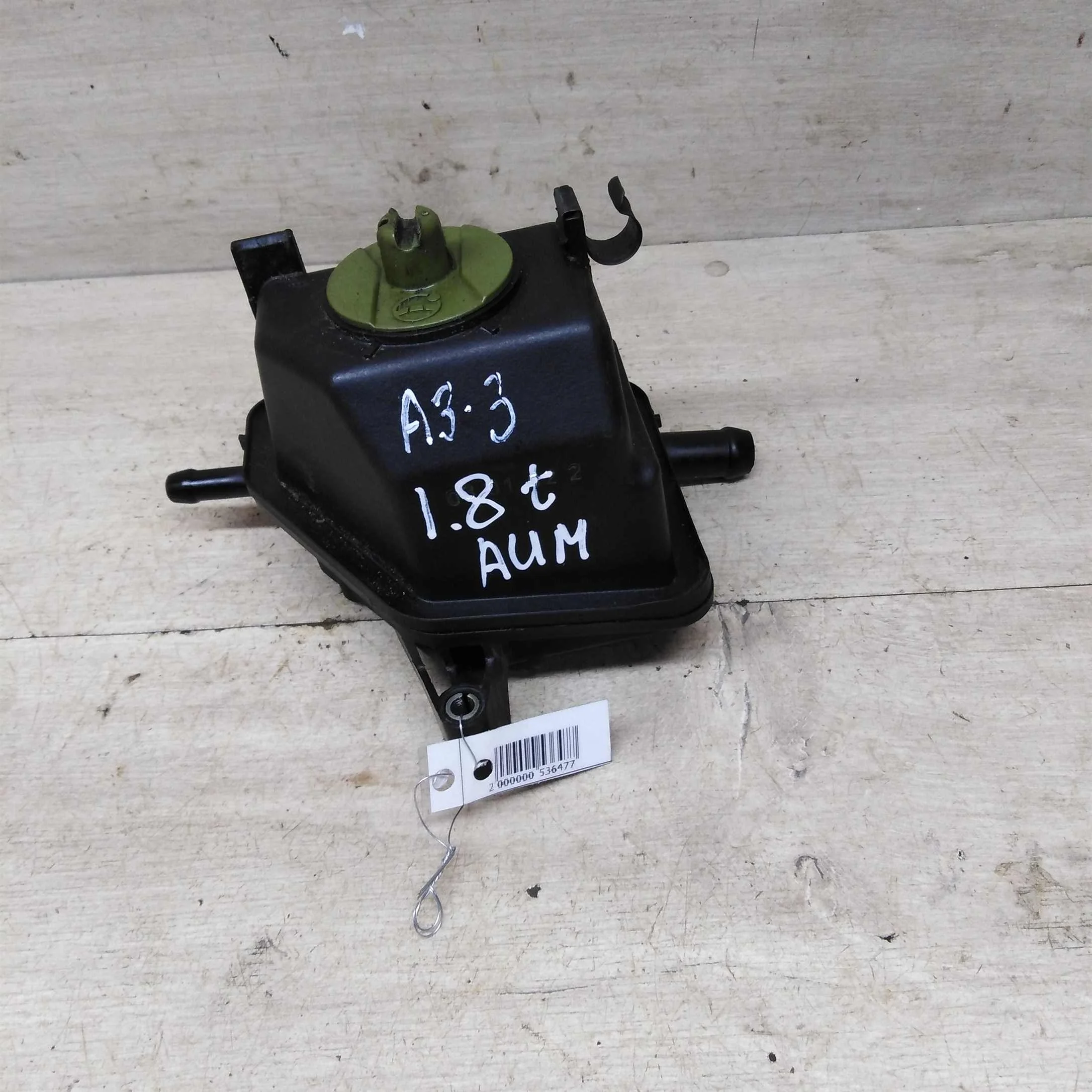 Бачок жидкости гидроусилителя руля Volkswagen Golf 4 Volkswagen Bora Skoda Octavia Tour Audi A3 8L (арт. 83328)