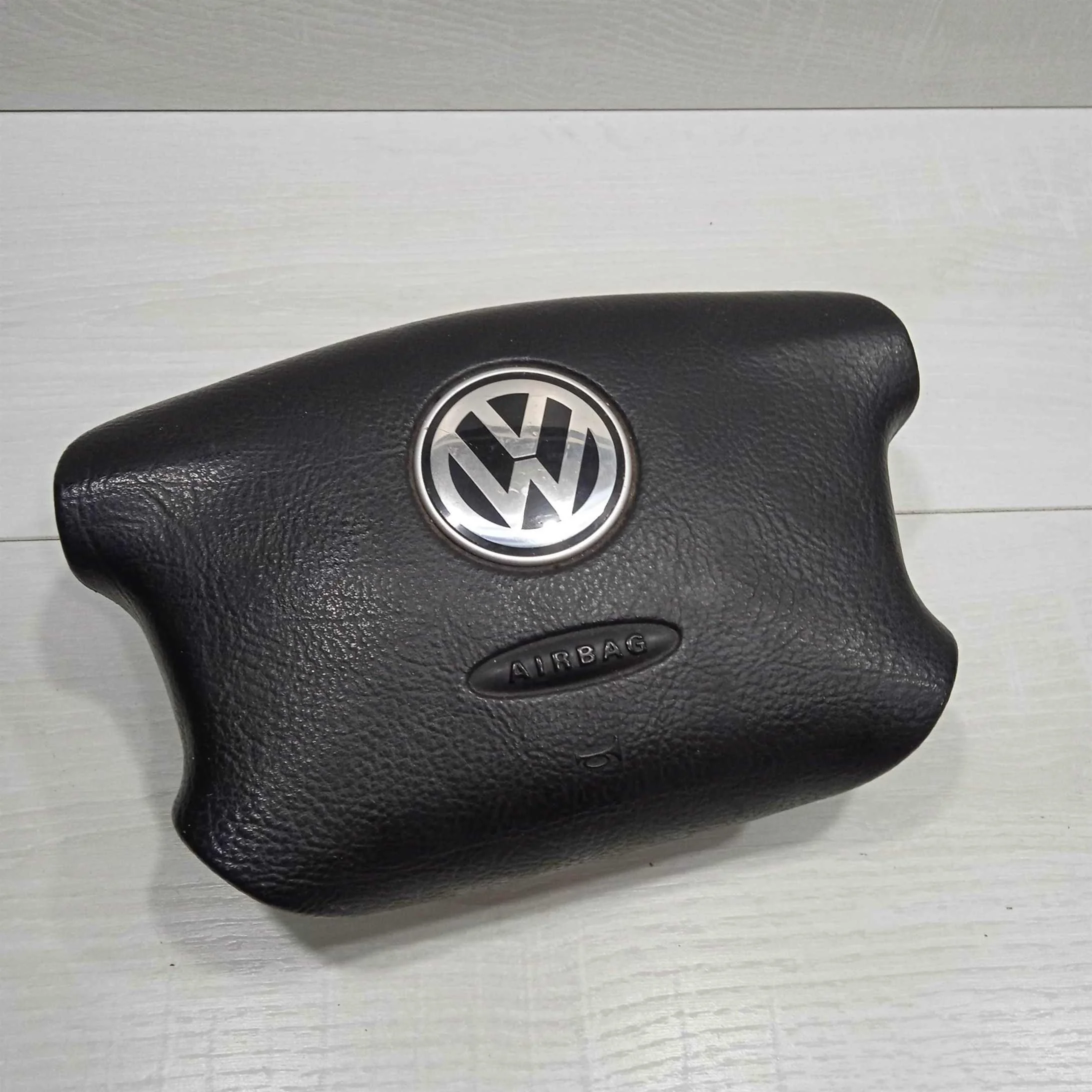 Подушка безопасности AirBag в руль Volkswagen Golf 4 Volkswagen Bora (арт. 83594)