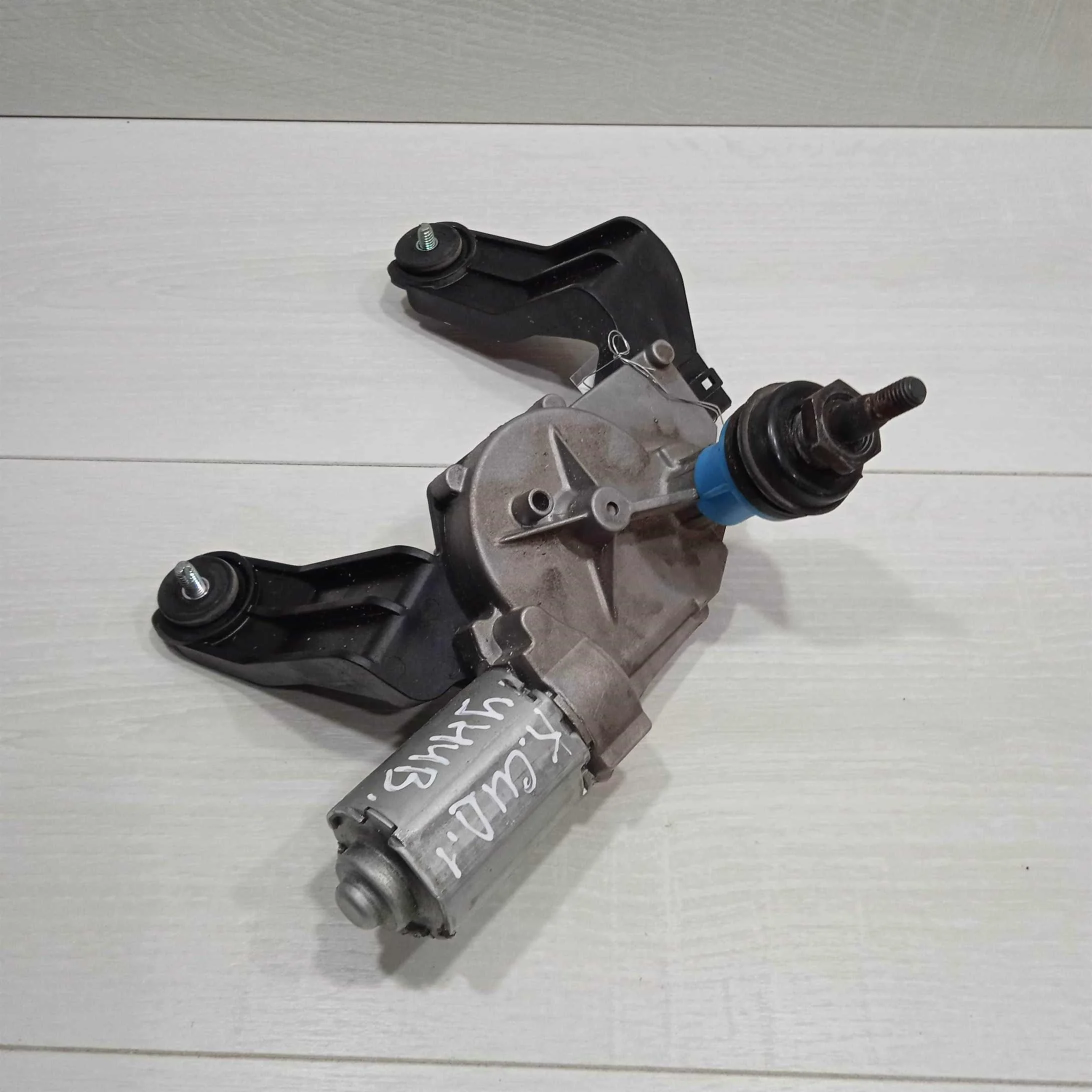 Моторчик стеклоочистителя заднего Kia Ceed   (арт. 84337)