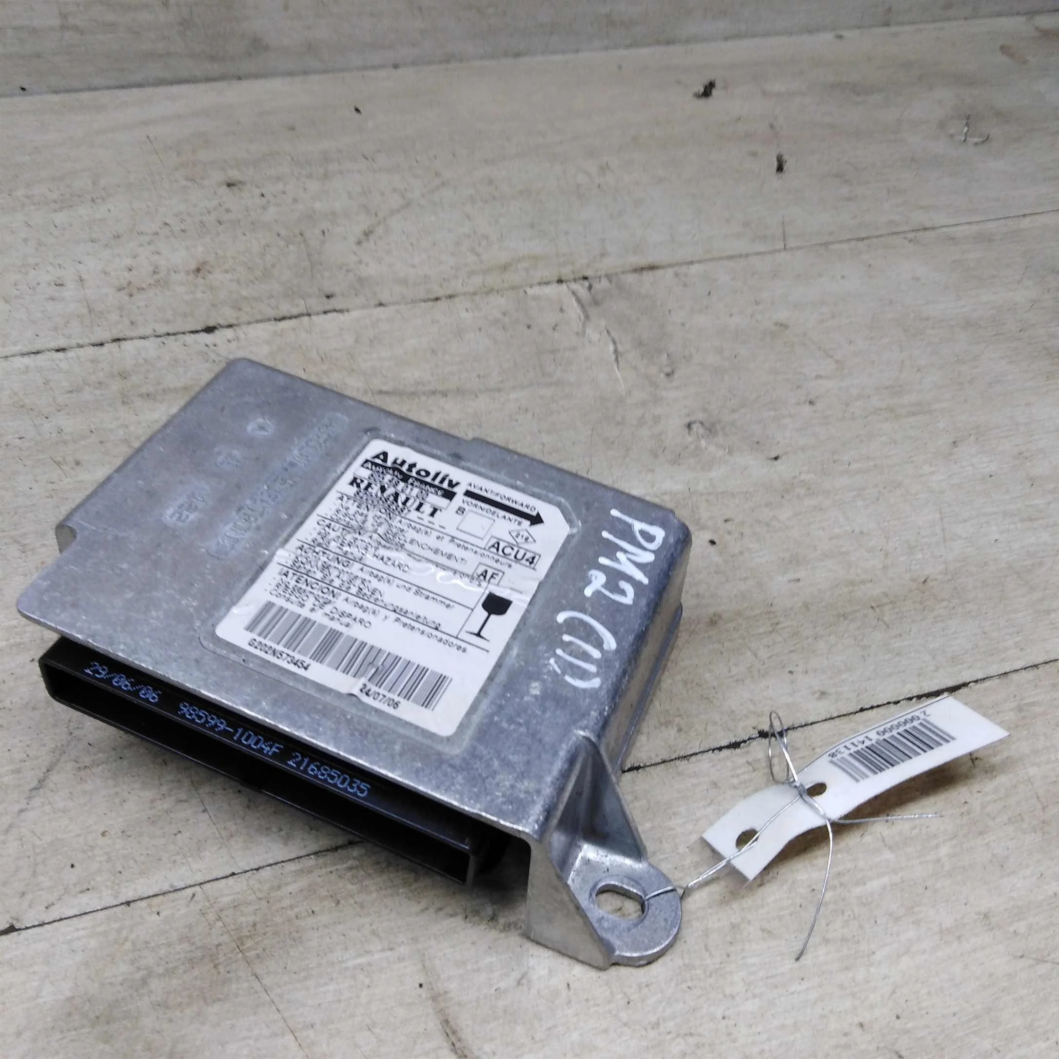 Блок управления airbag Renault Megane II (арт. 85450)