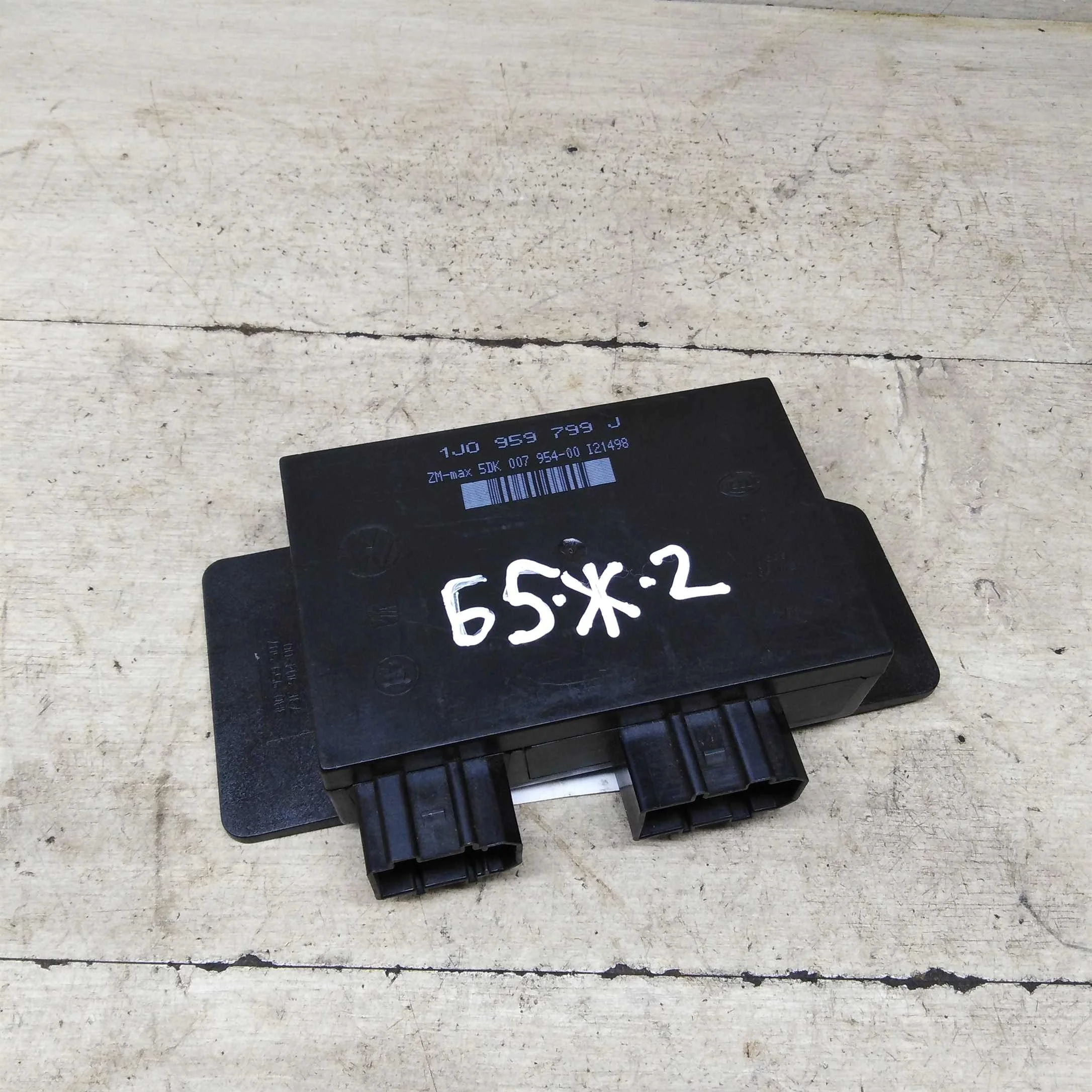 Блок комфорта Volkswagen Passat B5 Volkswagen Golf 4 Volkswagen Bora Volkswagen Passat B5 GP (арт. 89892)