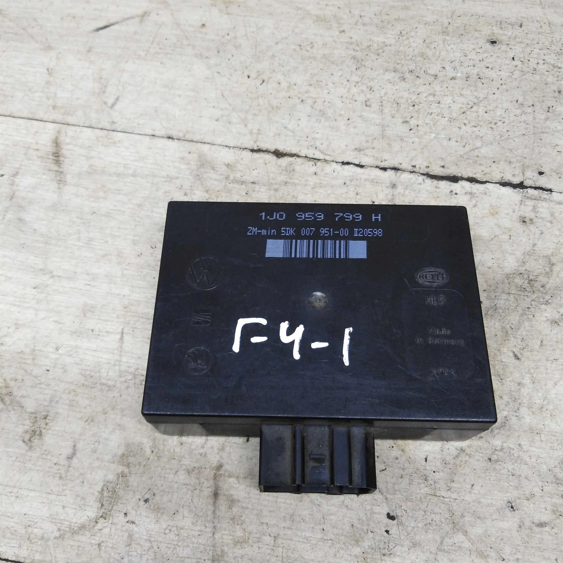 Блок комфорта Volkswagen Passat B5 Volkswagen Golf 4 Volkswagen Bora Volkswagen Passat B5 GP (арт. 89985)