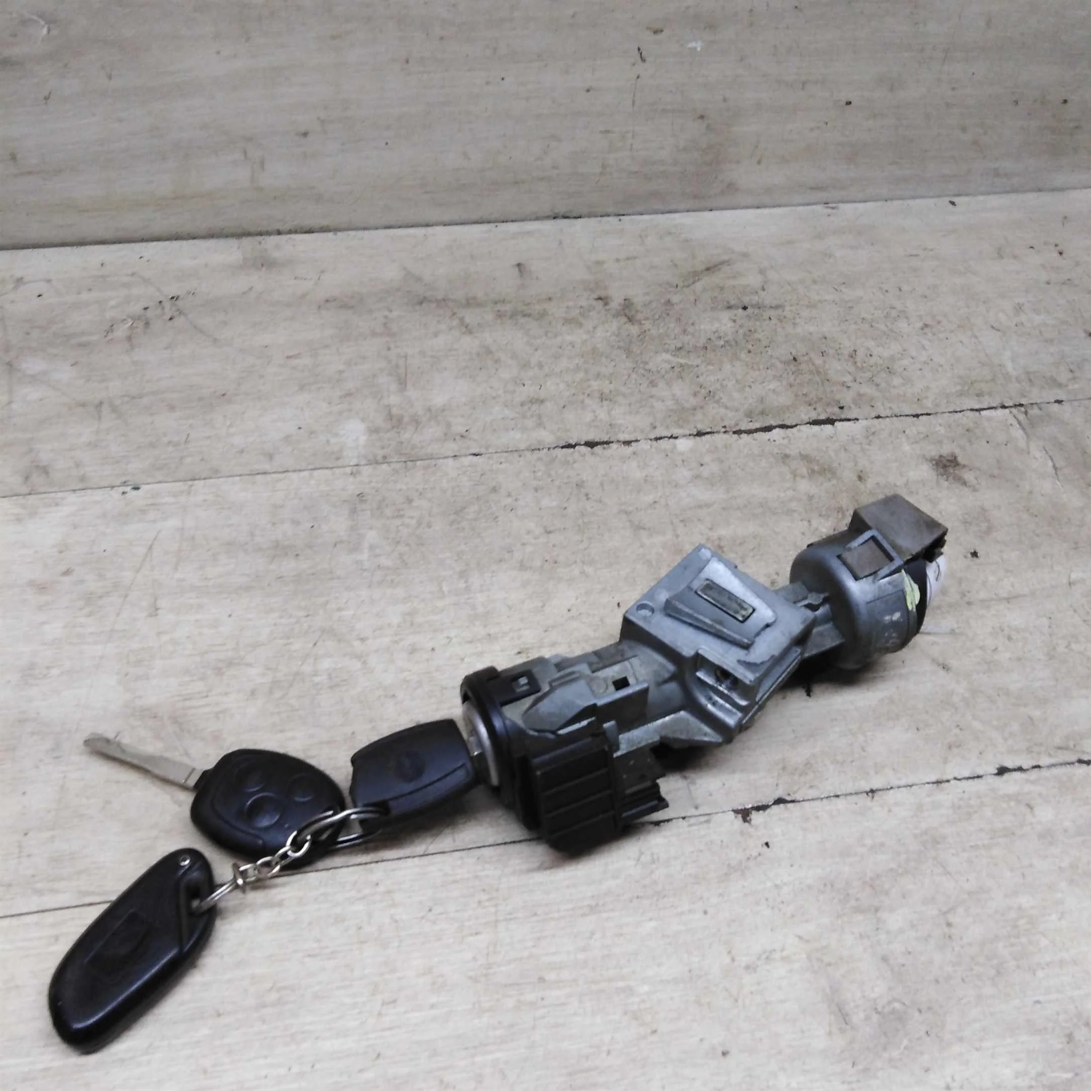 Замок зажигания Ford Focus II дорестайлинг (арт. 90071)