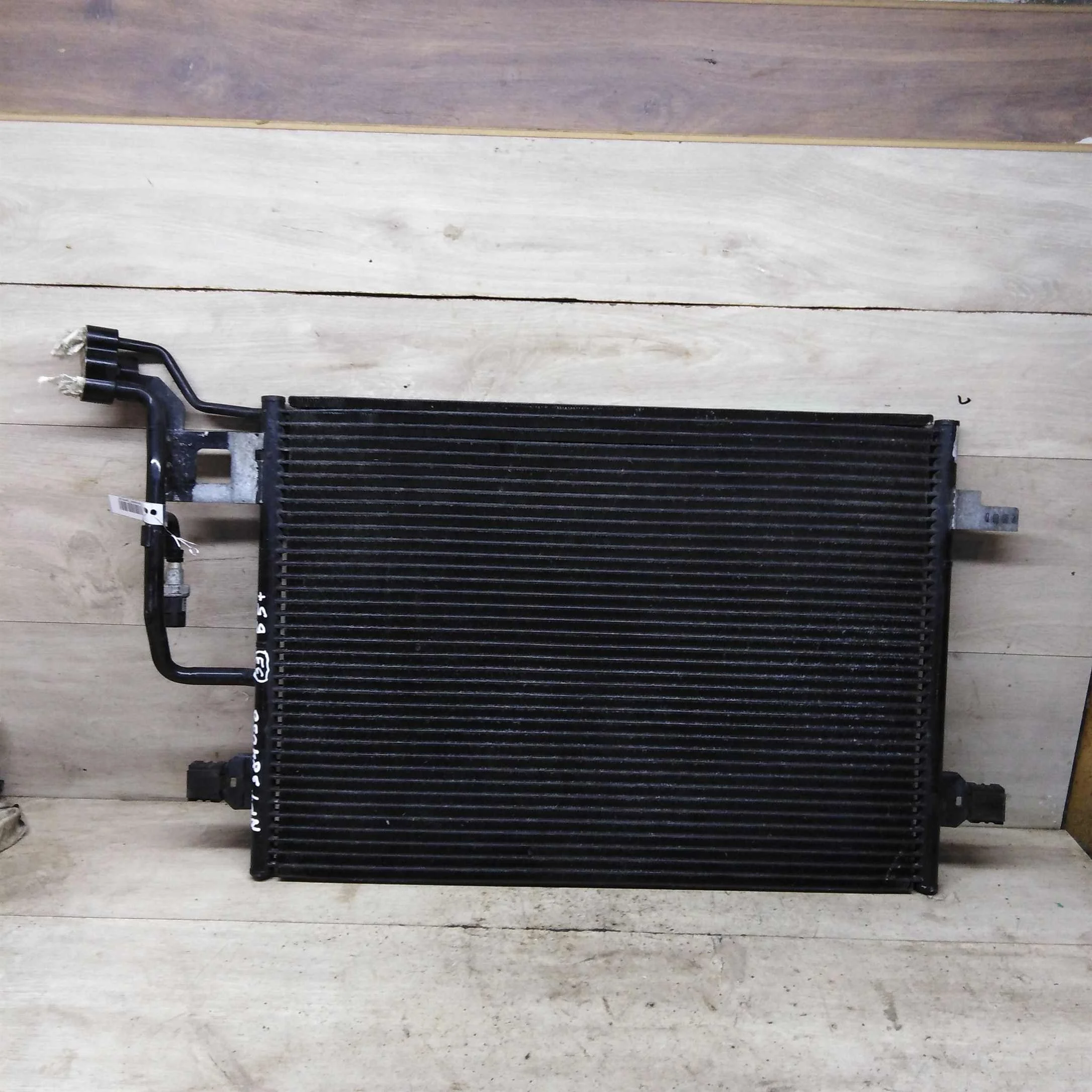 Радиатор кондиционера Volkswagen Passat B5 GP (арт. 90196)