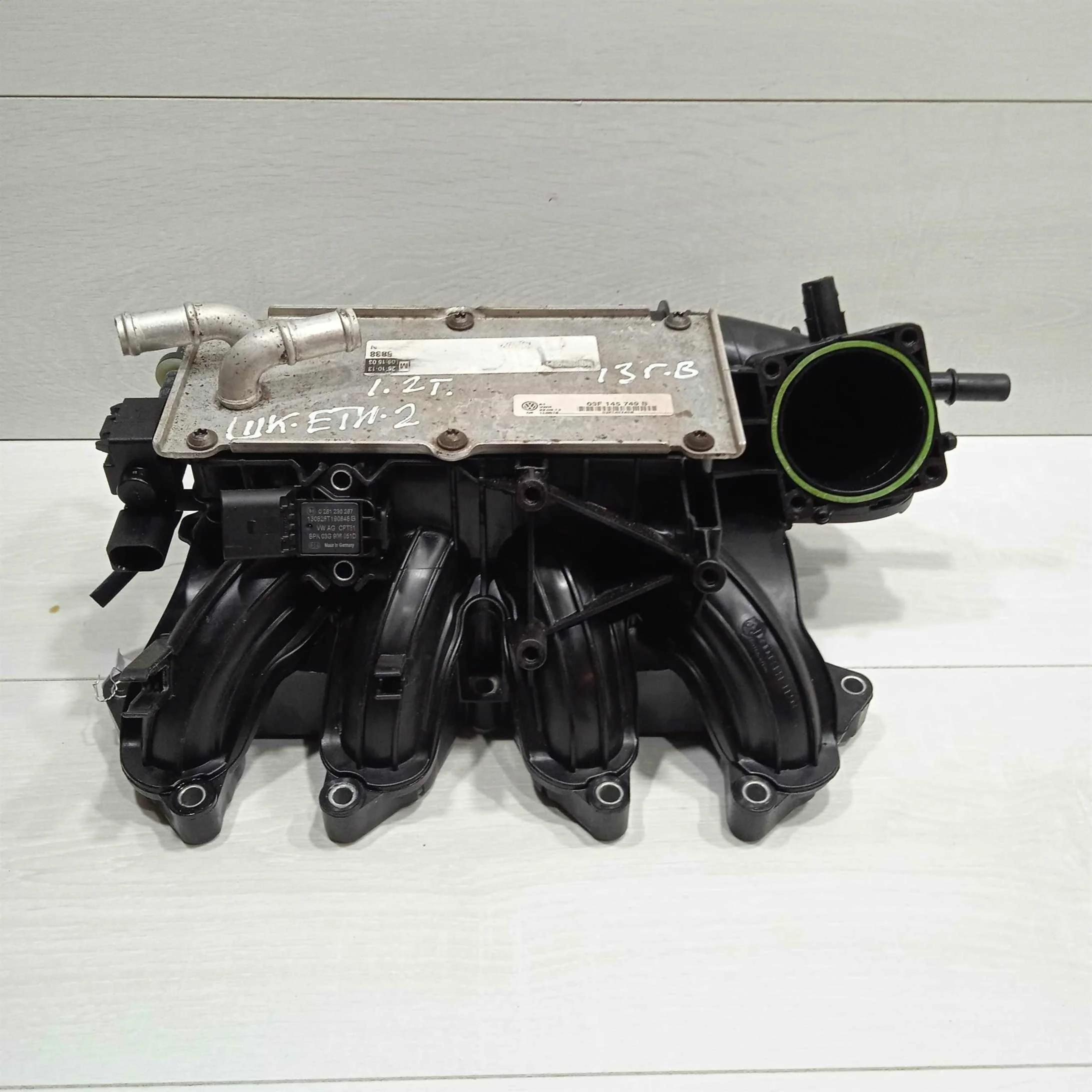 Коллектор впускной 1.2i Skoda Yeti I  (арт. 90731)