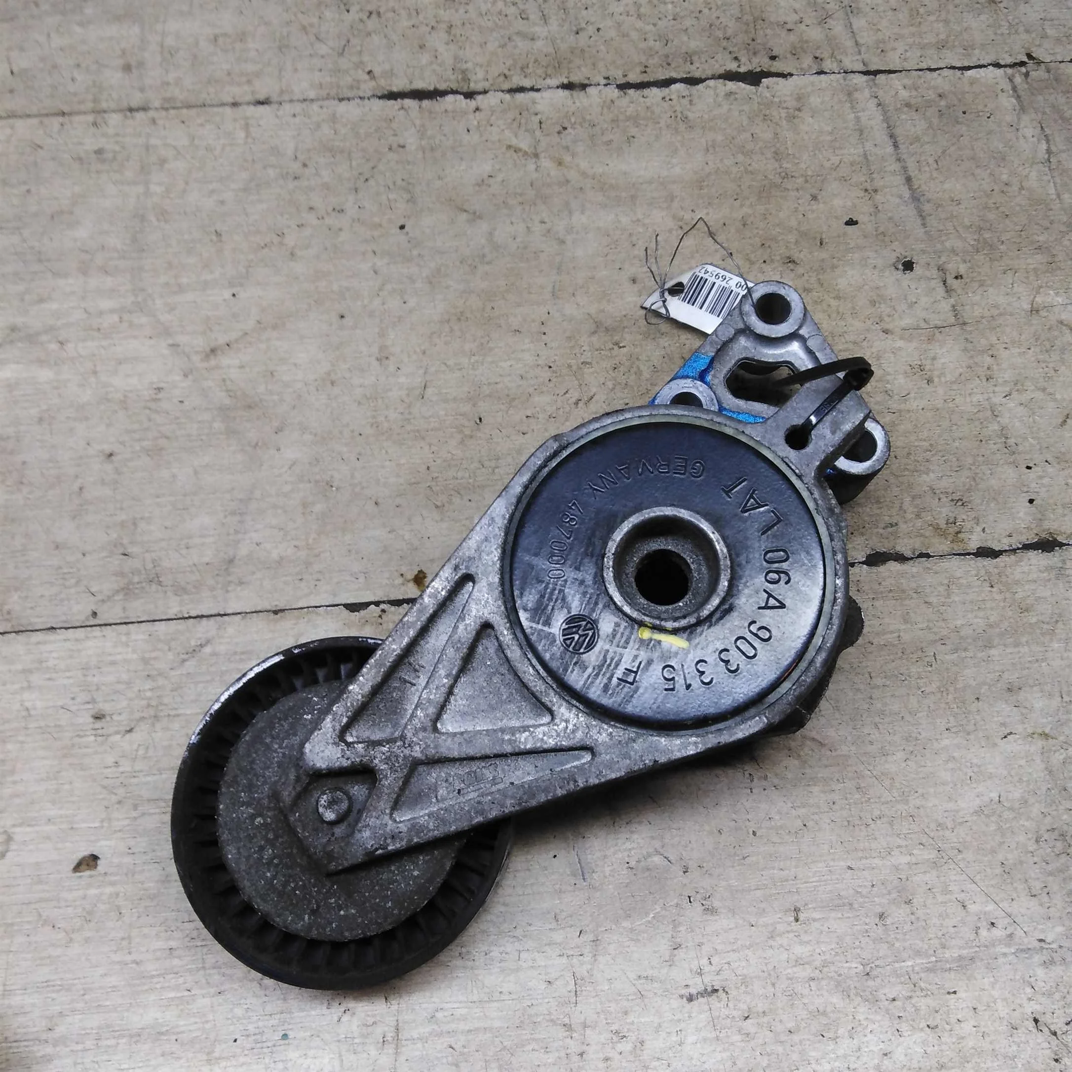 Натяжитель ремня генератора Skoda Octavia a5 Volkswagen jetta 5 Volkswagen Golf 5 1.6i BSE   (арт. 92377)