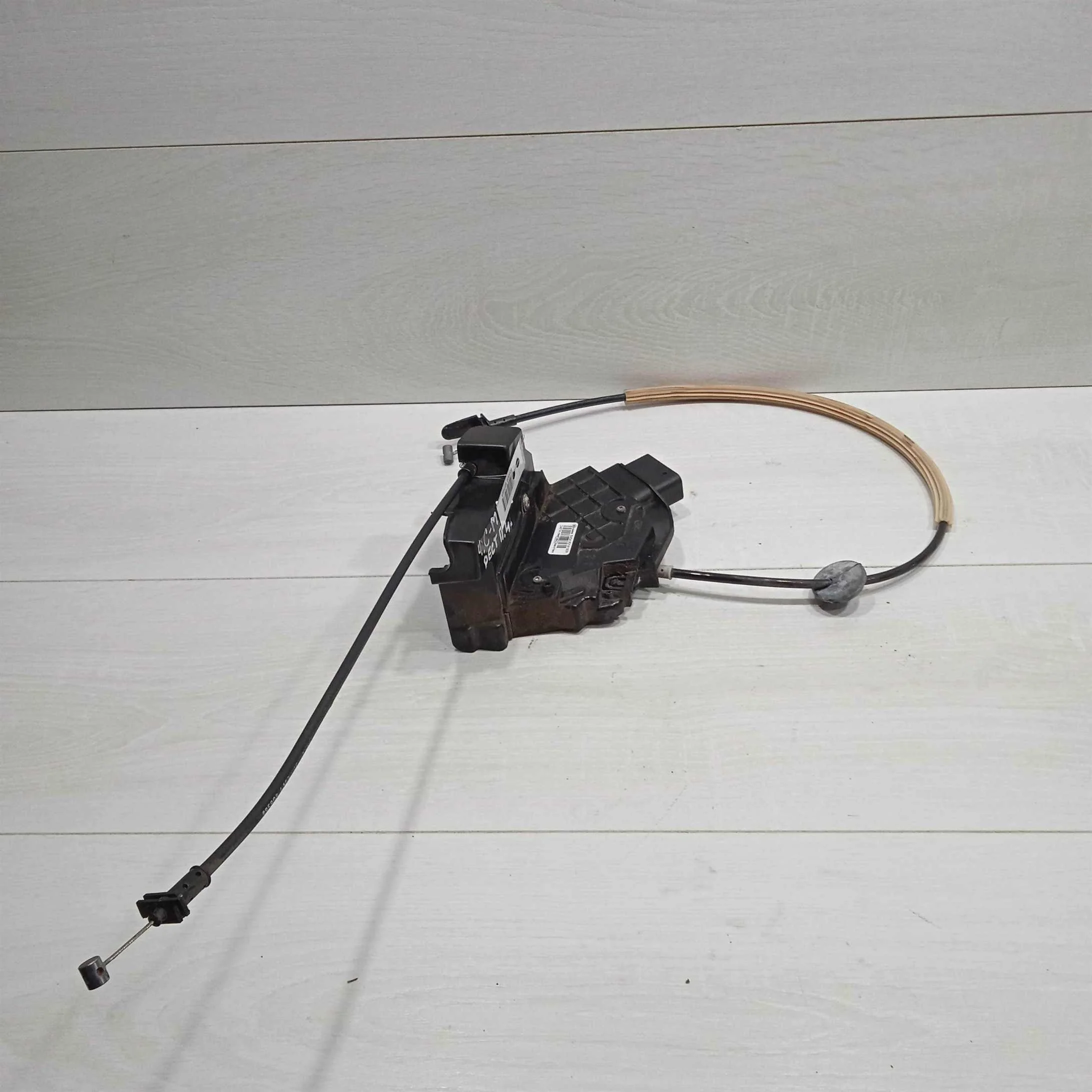 Замок двери передний левый Ford C-Max (арт. 93907)