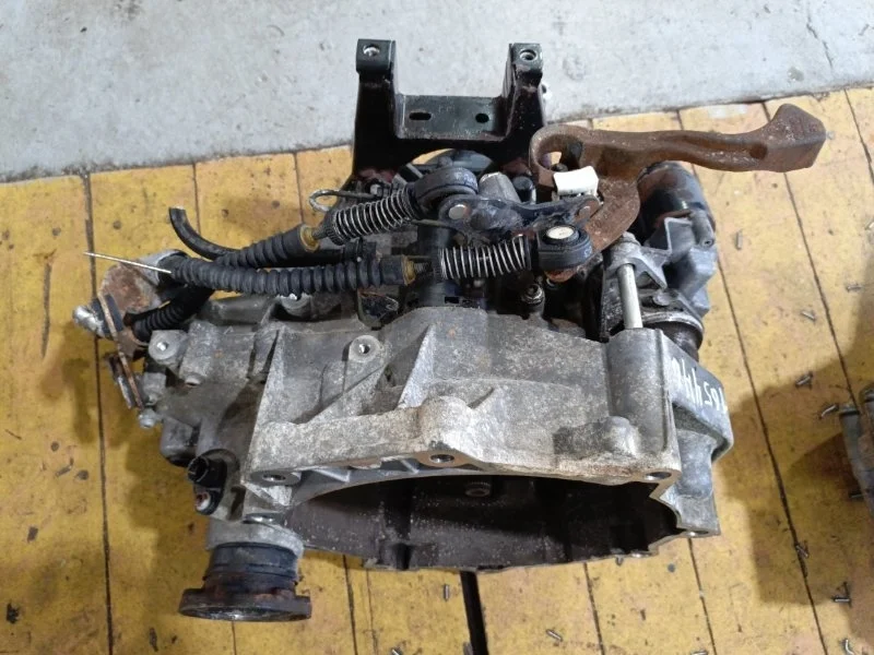 МКПП Volkswagen Polo 2004 02T301103 CGP