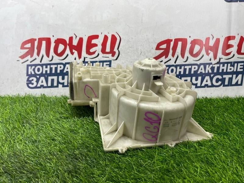 Мотор печки Nissan Bluebird Sylphy 272254M401 QG10 QG15DE