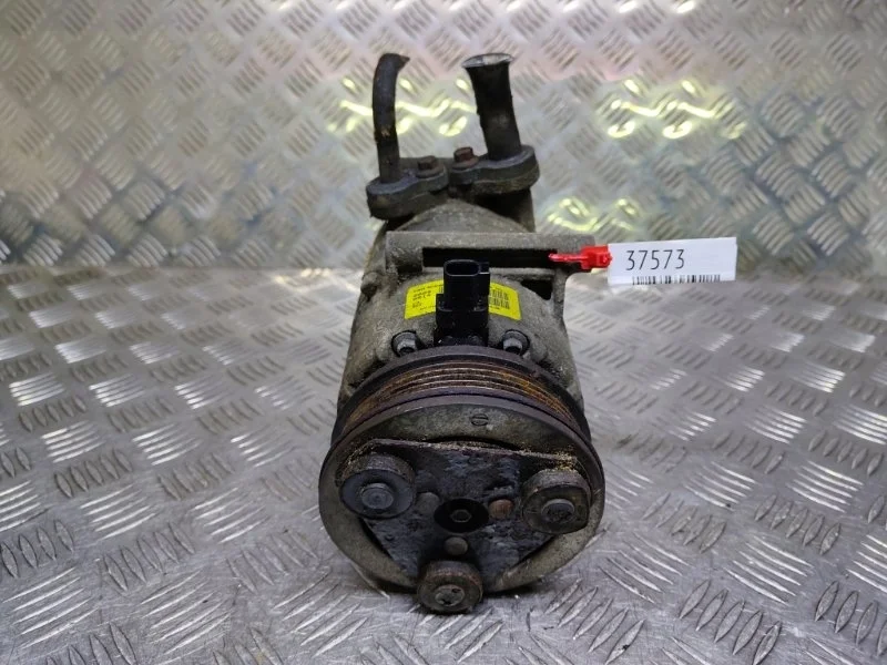 Компрессор кондиционера Ford Focus 2