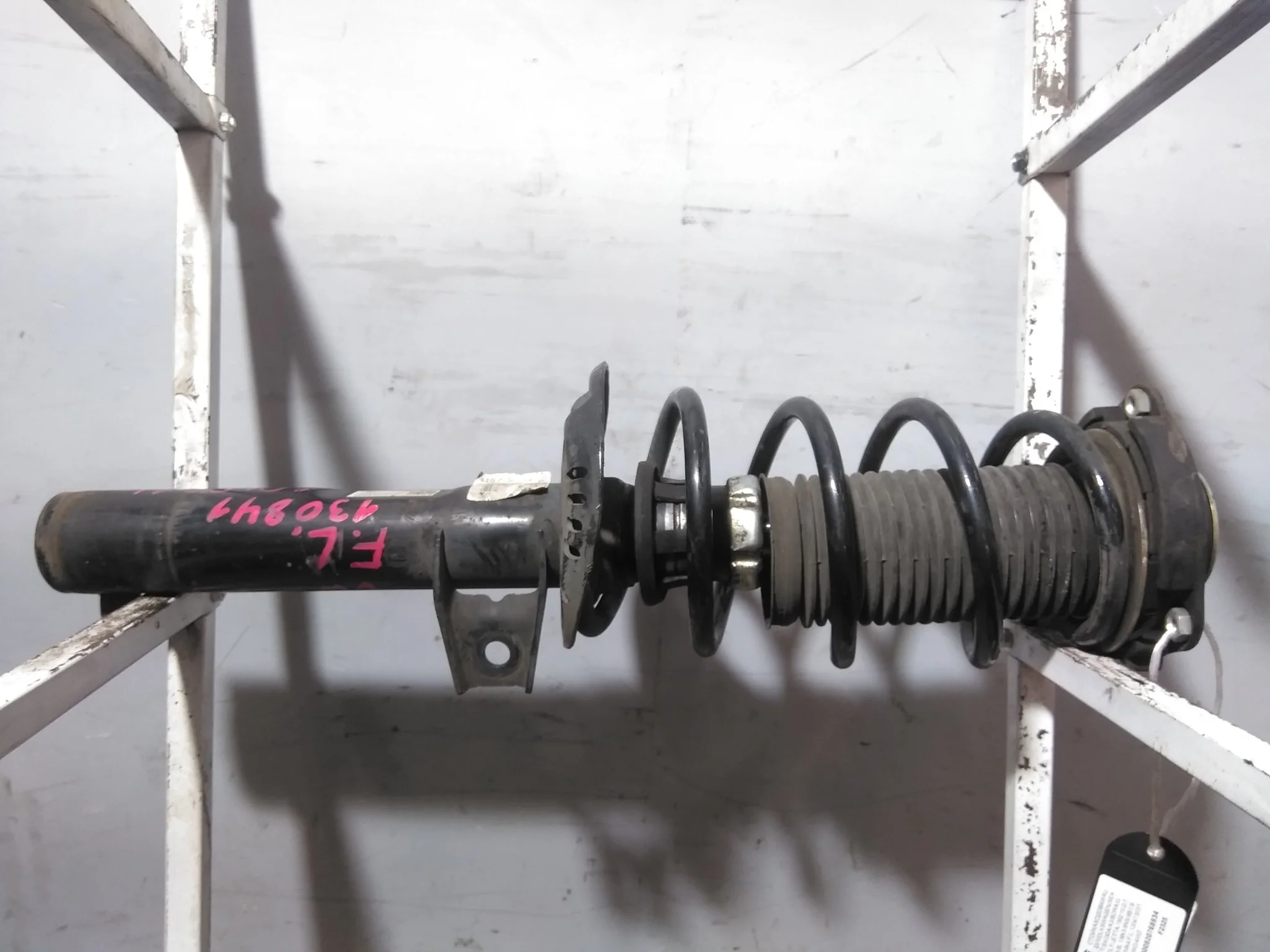 СТОЙКА ХОДОВКИ AUDI VOLKSWAGEN SEAT SKODA A3 BORA GOLF JETTA LEON OCTAVIA TOLEDO TT 1E7... 1M2 1U2 1U5 8L1 8N3 8N9 9B1 9M2 MK4 ПЕРЕДНЯЯ ЛЕВАЯ 1J0413031BH 2WD 4WD F2325