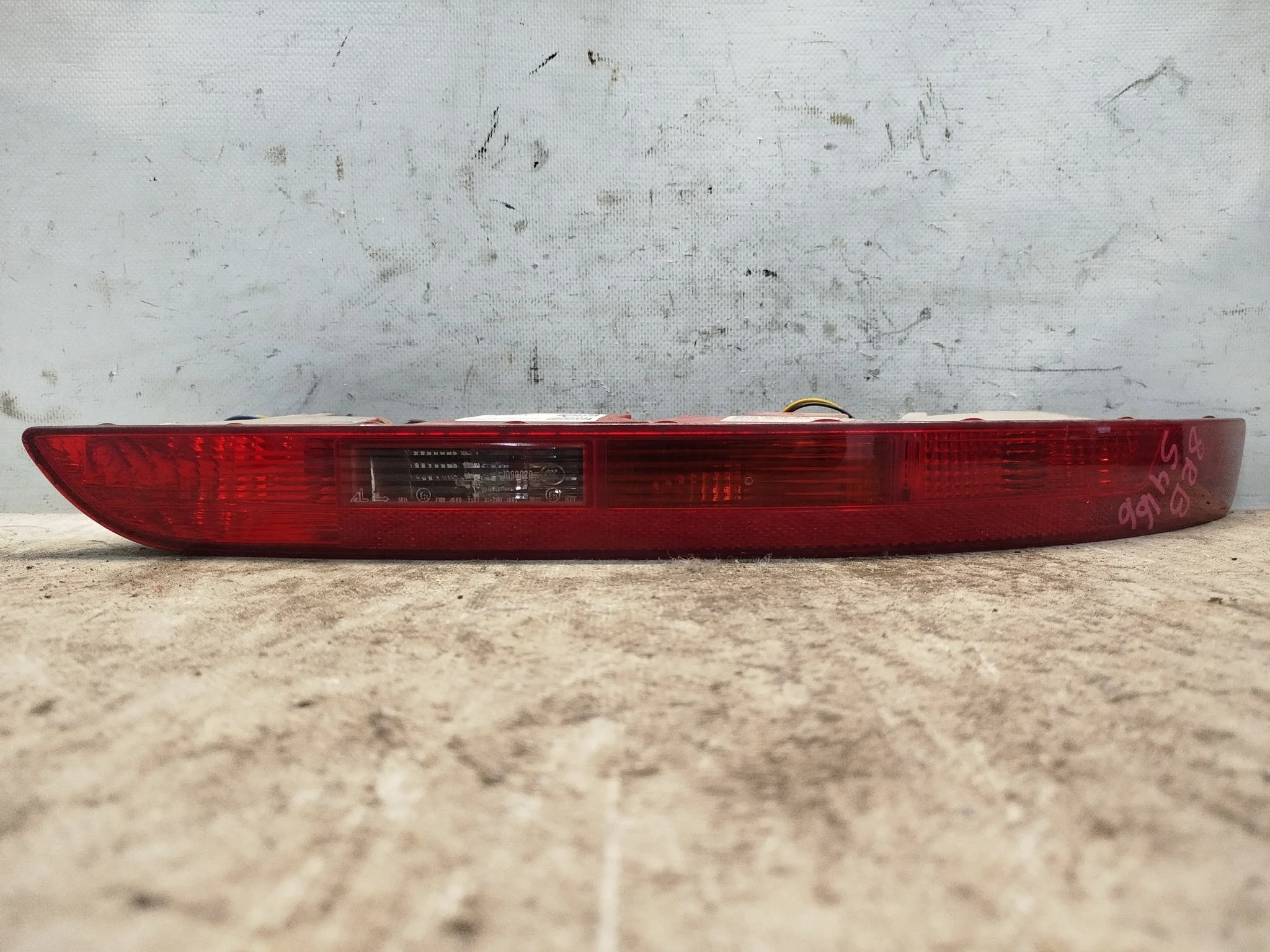 ФОНАРЬ AUDI Q5 8RB В БАМПЕР 1 МОДЕЛЬ ПРАВЫЙ 8R0945096 S4166