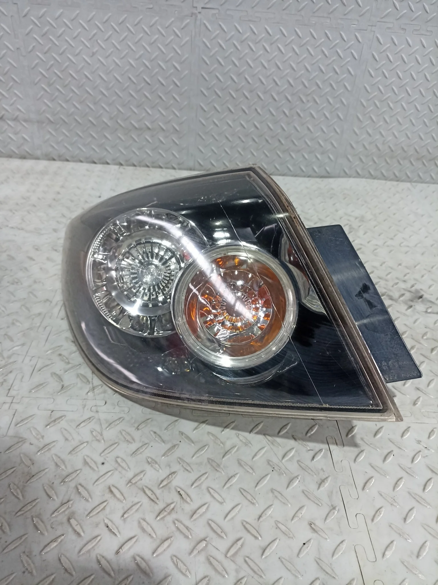 ФОНАРЬ MAZDA AXELA MAZDA3 BK BK3P BK5P BKEP 3805 4505 HATCHBACK LED 1 МОДЕЛЬ 2 МОДЕЛЬ ЛЕВЫЙ BP4S51160E VB2002
