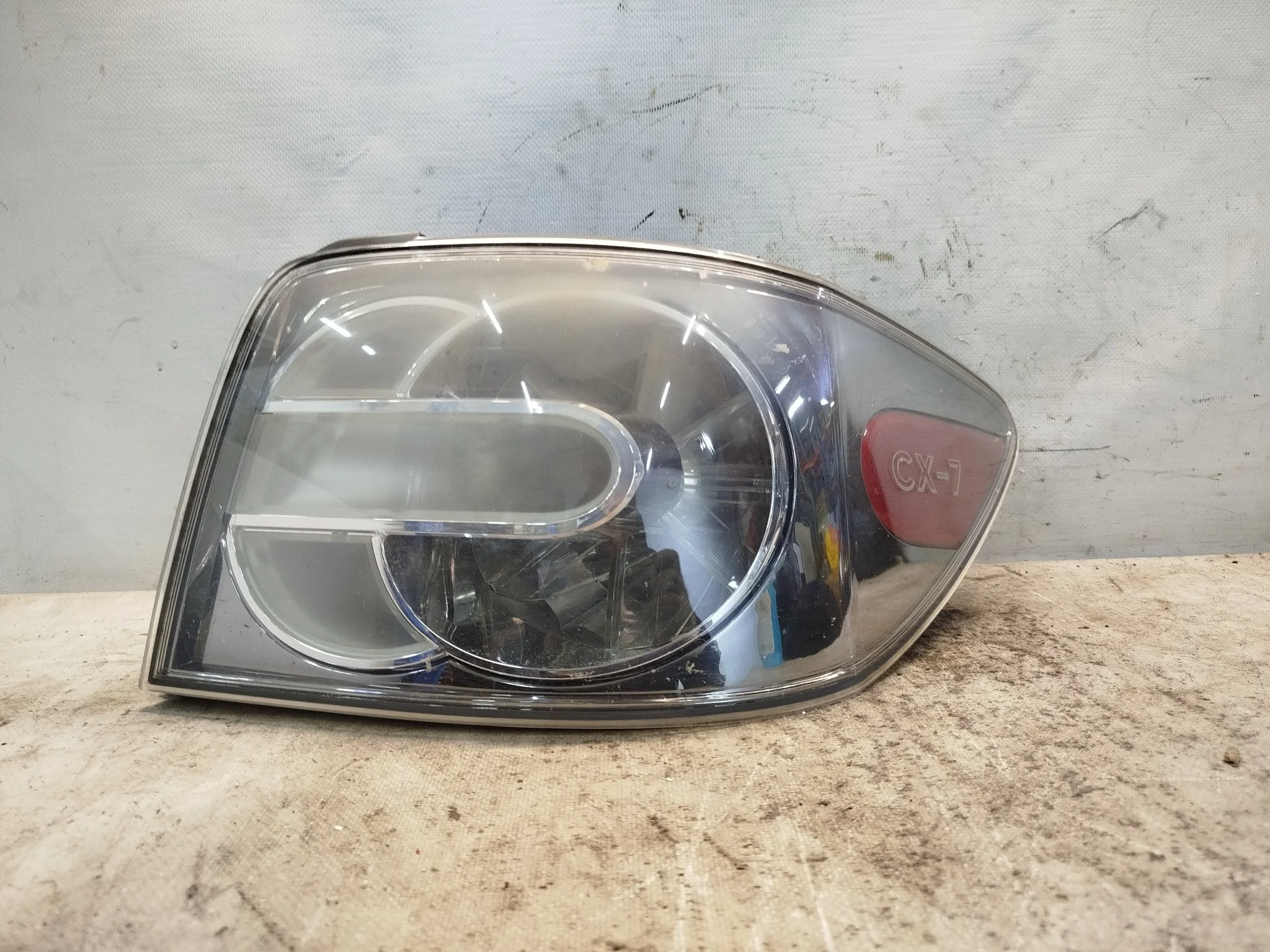 ФОНАРЬ MAZDA CX-7 ER3P ER5P 22061583 ПРАВЫЙ E22151150B QE219