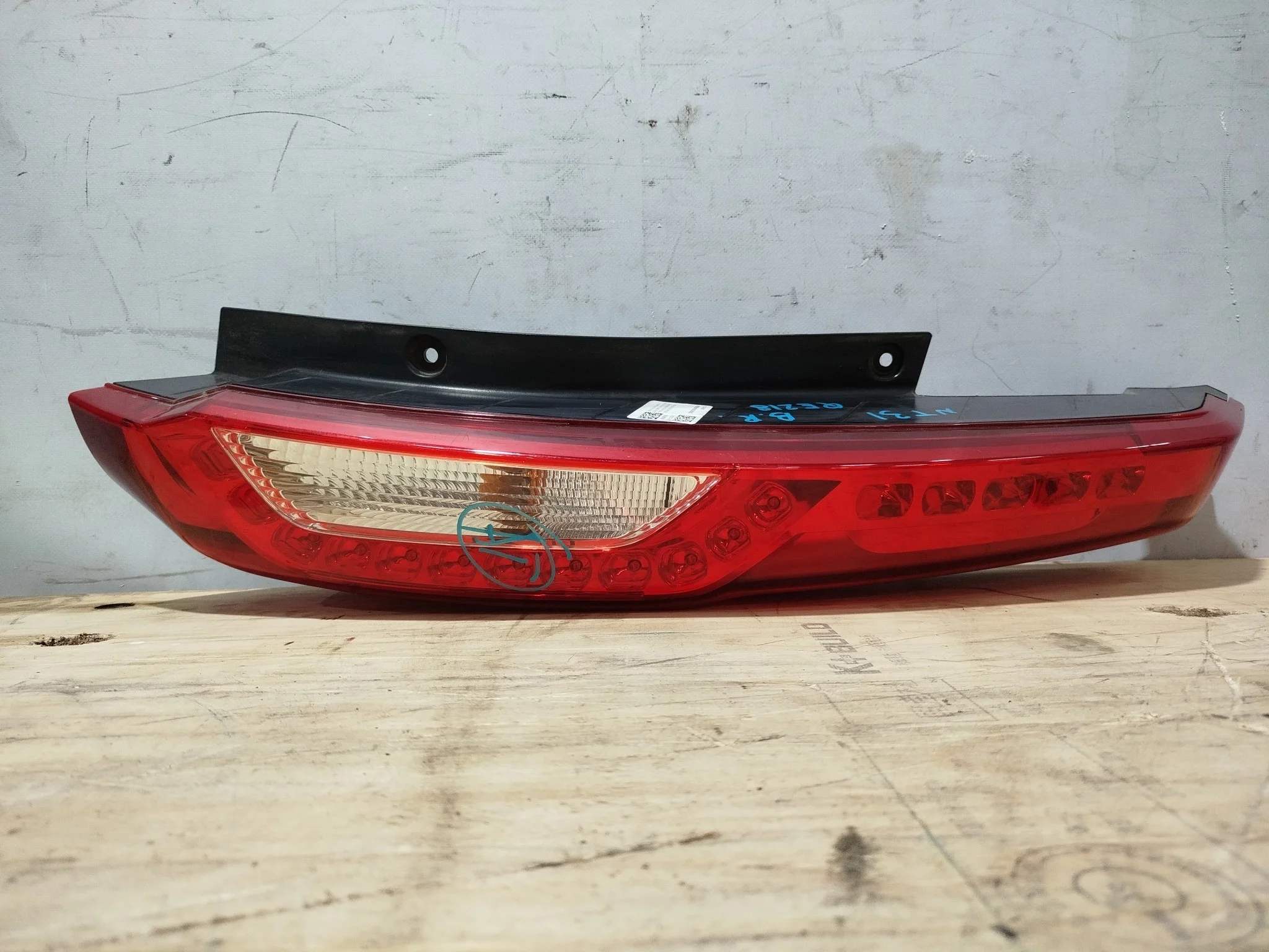ФОНАРЬ NISSAN X-TRAIL DNT31 NT31 T31 TNT31 22023308 2 МОДЕЛЬ ПРАВЫЙ 265503UB0A QE218