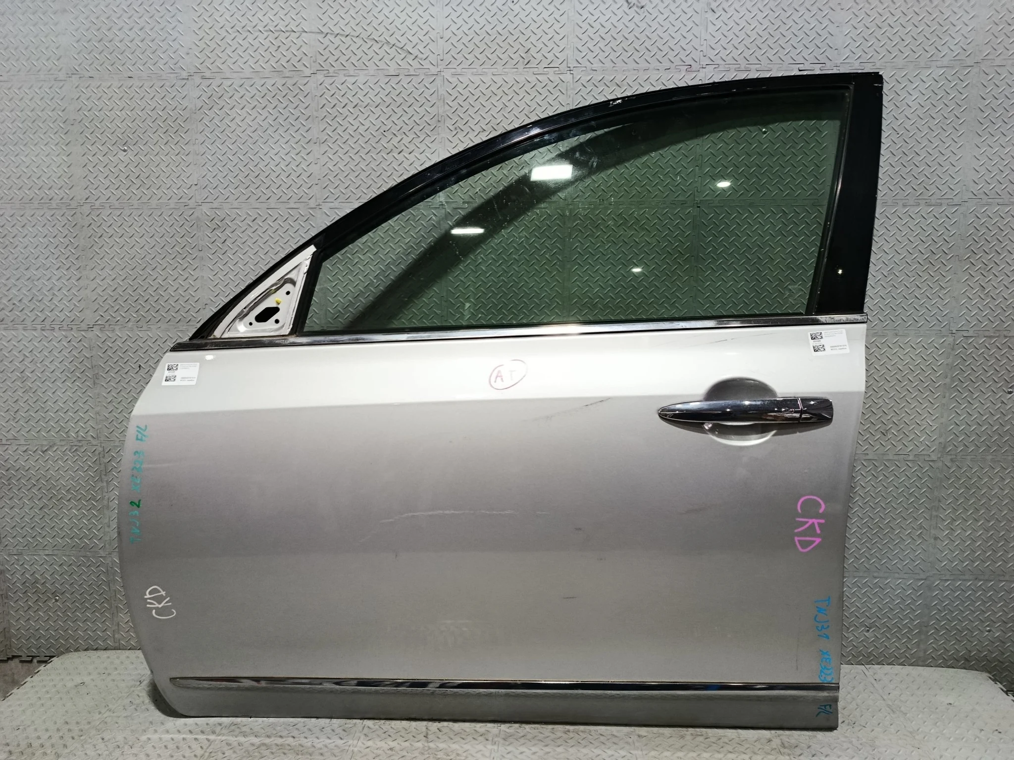 ДВЕРЬ NISSAN TEANA J32 PJ32 TNJ32 H010AJN2MA ПЕРЕДНЯЯ ЛЕВАЯ серебро, K23 XE323