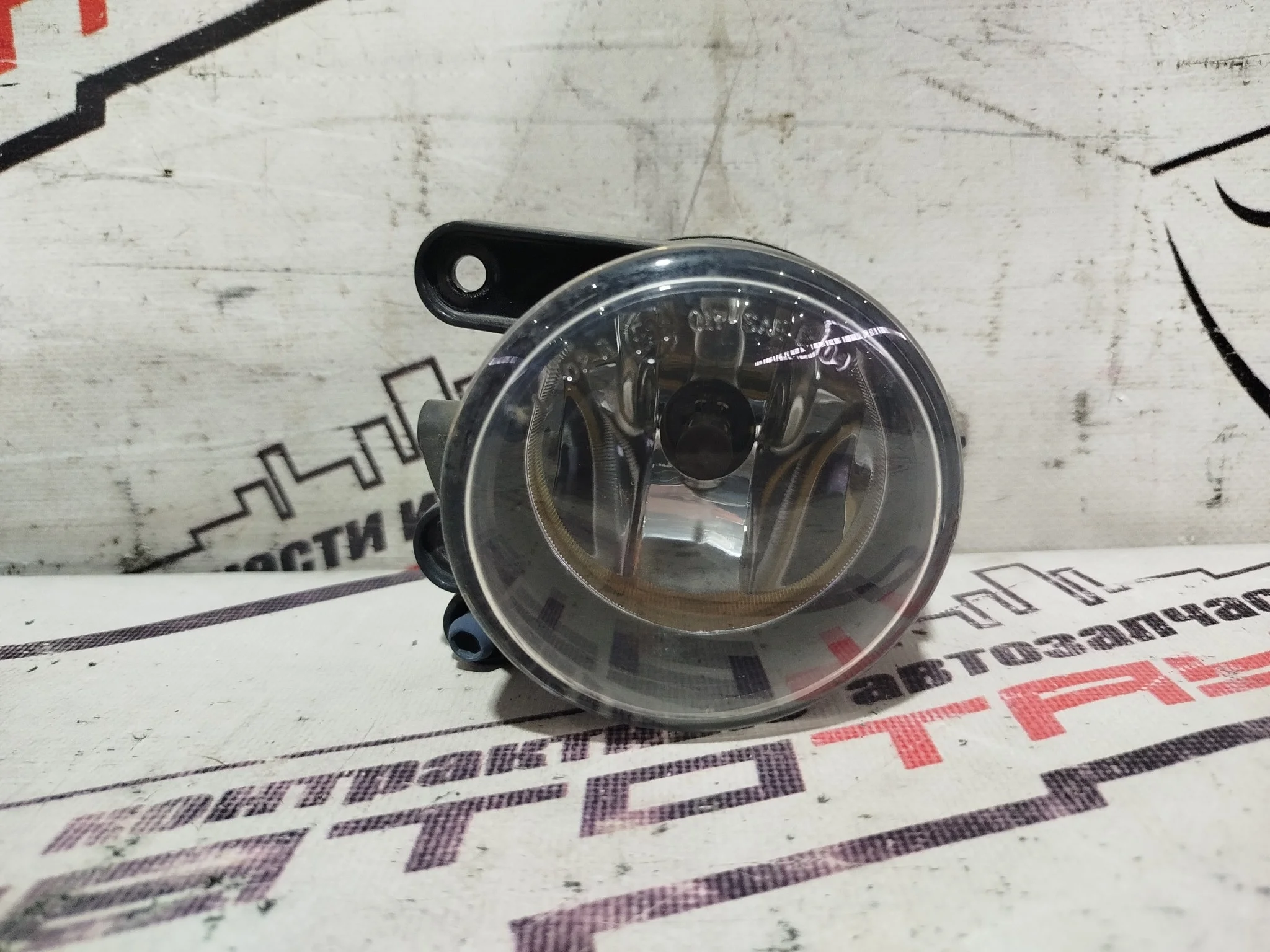 ТУМАНКА VOLKSWAGEN CADDY GOLF GOLF PLUS POLO TIGUAN TOURAN 1K1 1K5 1T1 1T2 2CA... 6R1 9K9A 9K9B 9N1 9N2 9N3 9N4 9U7 MK5 27128700 ЛЕВАЯ ГАЛОГЕН 1T0941699C KA9256Z