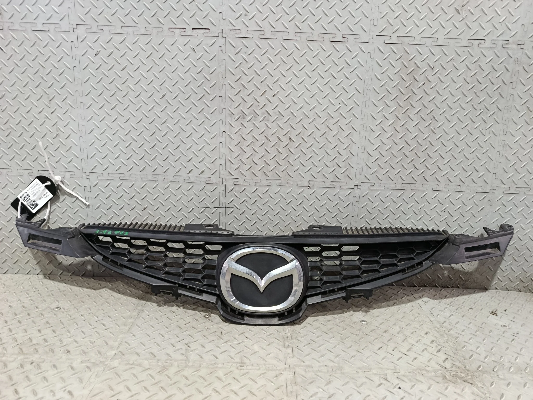 РЕШЕТКА РАДИАТОРА MAZDA DEMIO MAZDA2 DE DE3AS DE3FS DE5FS DEJFS 1 МОДЕЛЬ D65150710B XA6728Z