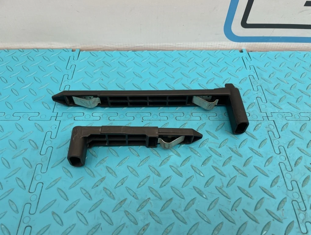 Кронштейн фары Volvo Xc60 2012 30763154 DZ B4204T7 2.0