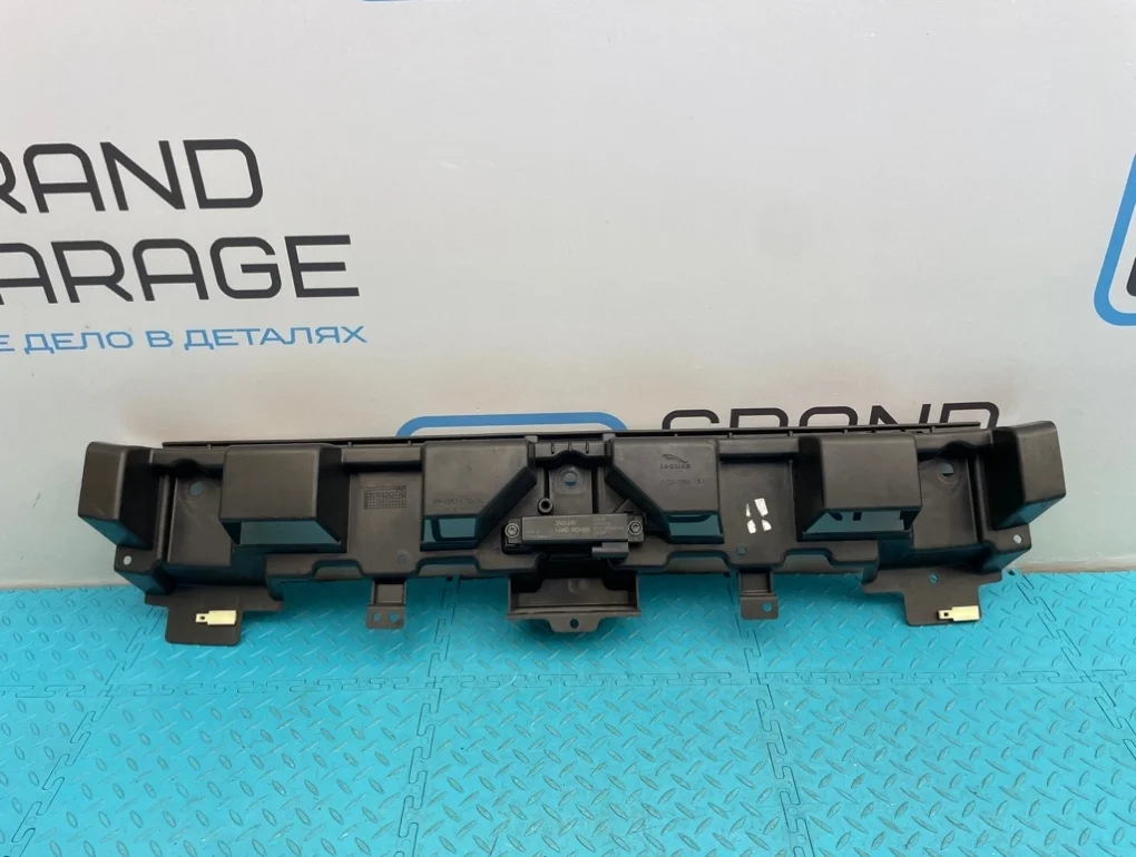 Кронштейн бампера Jaguar Xf 2014 C2Z22091 X250 204PT 2.0, задний