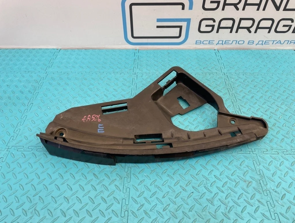 Кронштейн бампера Volvo Xc60 2012 30763434 DZ B4204T7 2.0, передний правый