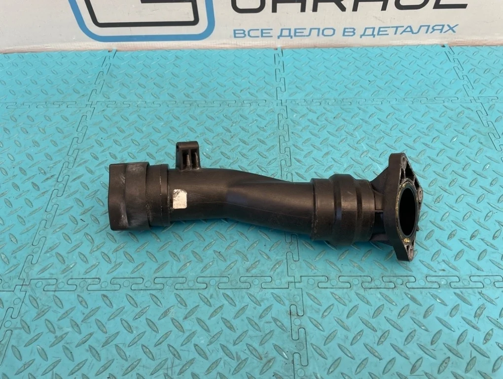 Горловина маслозаливная Mercedes-Benz A-Class 2010 A2660100464 W169 266.940 1.7