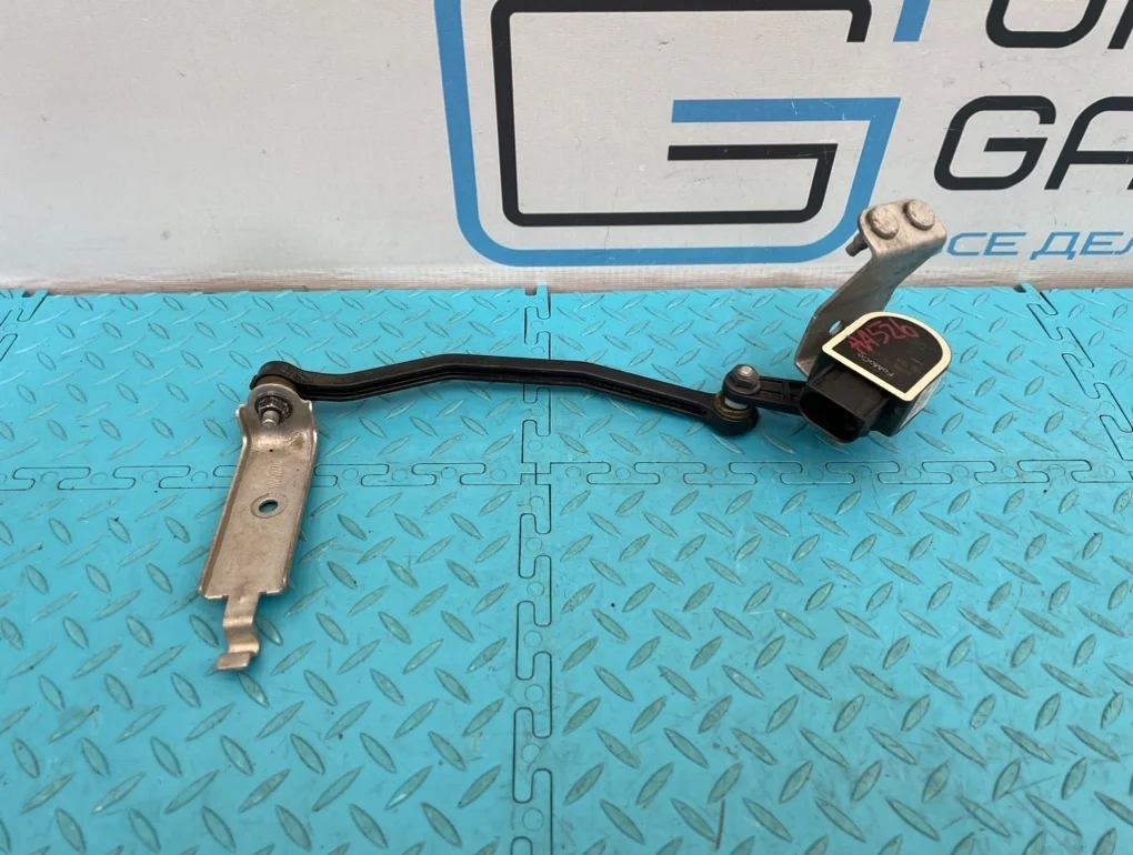 Датчик положения кузова Volvo Xc60 2012 31288272 DZ B4204T7 2.0, передний правый