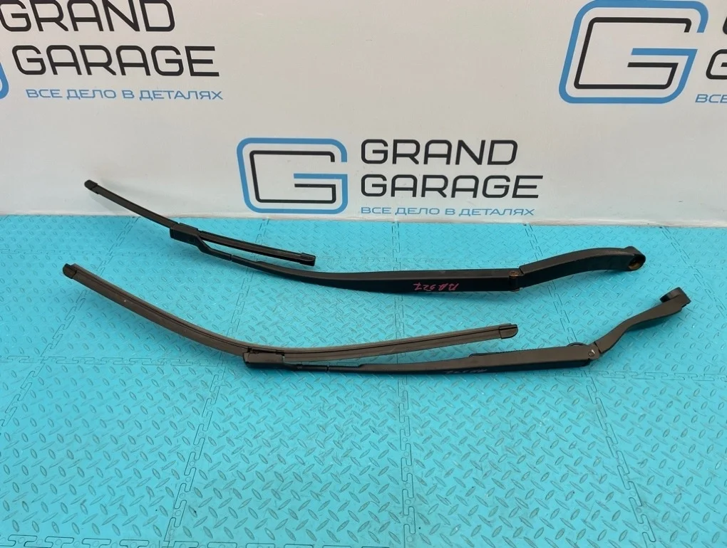 Поводок стеклоочистителя Cadillac Srx Ii 2011 22872978 GMT267 LF1 3.0, передний