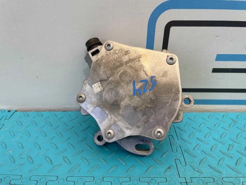 Насос вакуумный Volvo V40 2013 31422223 MV B4164T 1.6