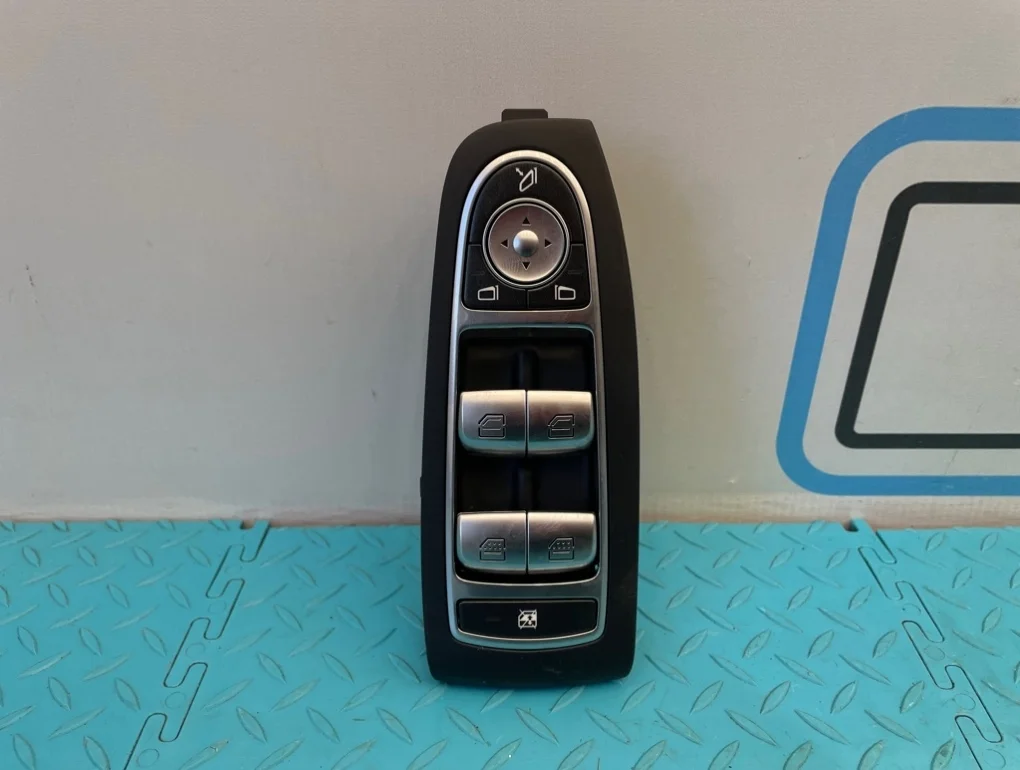 Блок стеклоподъемников Mercedes-Benz S-Class 2013 A2229052004 W222 278.929 4.7, передний правый