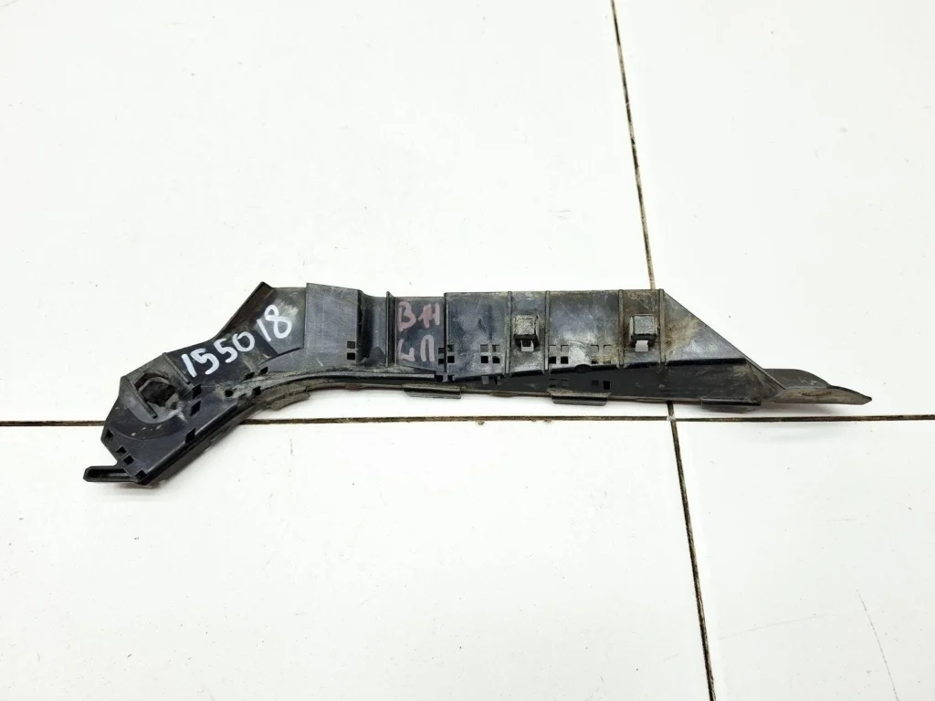 Кронштейн переднего бампера левый Subaru Outback (B14/BR)