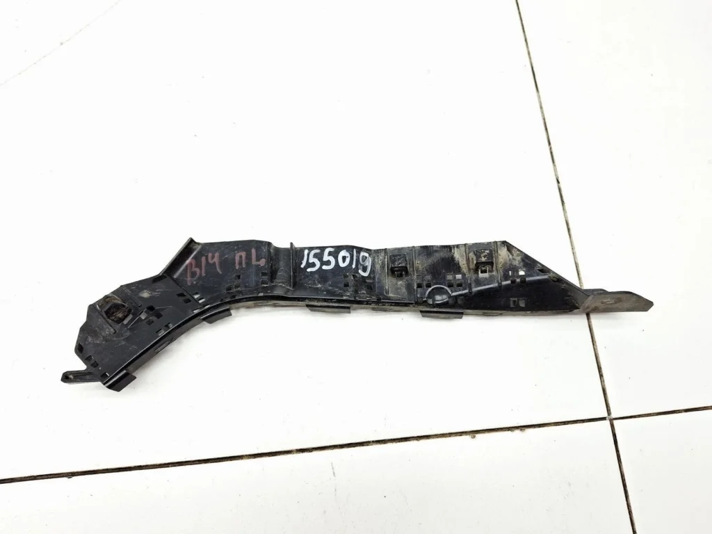 Кронштейн переднего бампера левый Subaru Outback (B14/BR)