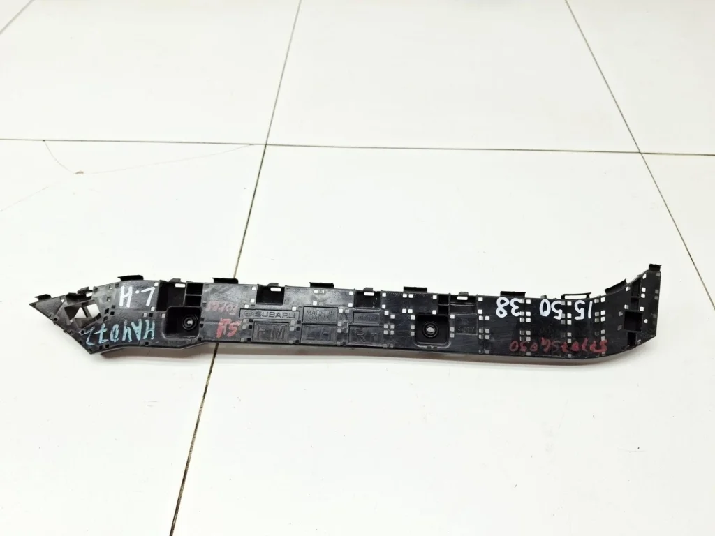 Кронштейн заднего бампера левый Subaru Forester S13, SJ