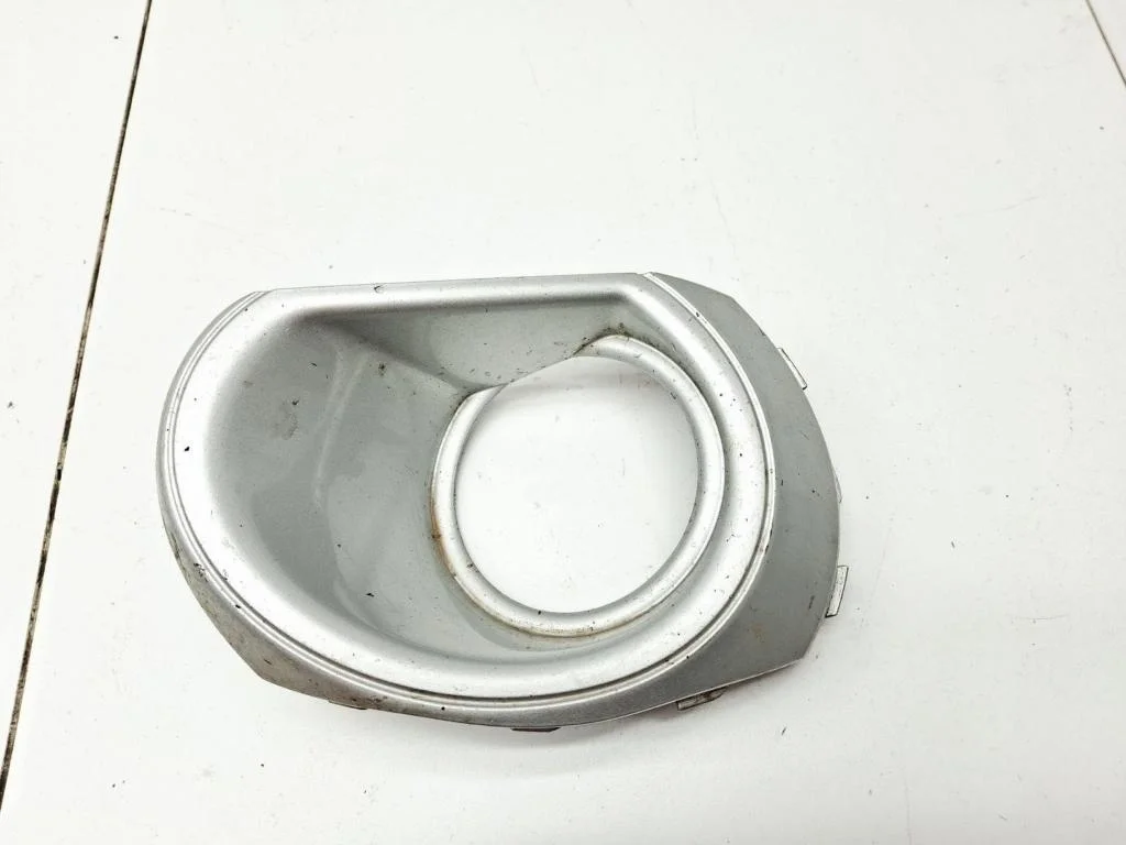 Рамка противотуманой фары левой Subaru Outback (B14/BR)