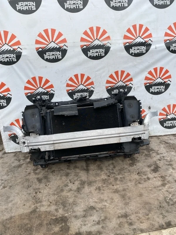 Кассета радиаторов Audi Q7 2022 8W0121251AB 4M