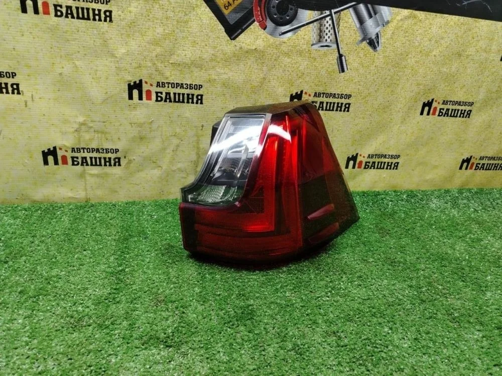 Фонарь наружний Lexus Lx570 2016 8155160C20 URJ201 3URFE, правый