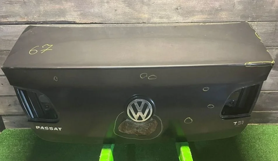 Крышка багажника Volkswagen Passat седан