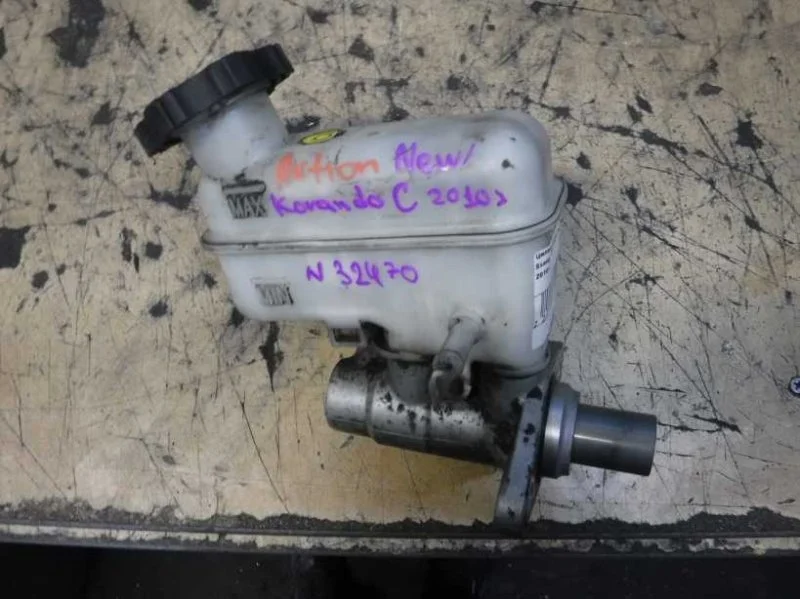 Цилиндр тормозной главный Ssang Yong Actyon