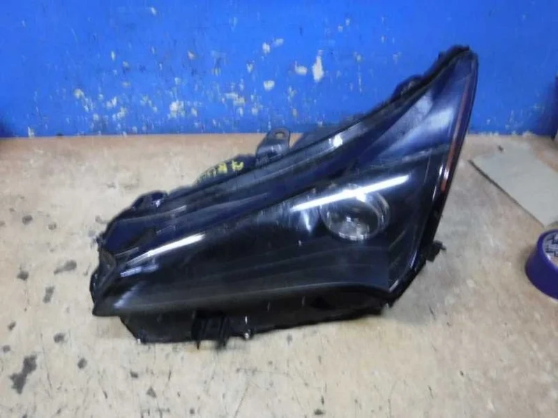 Фара левая Lexus NX200