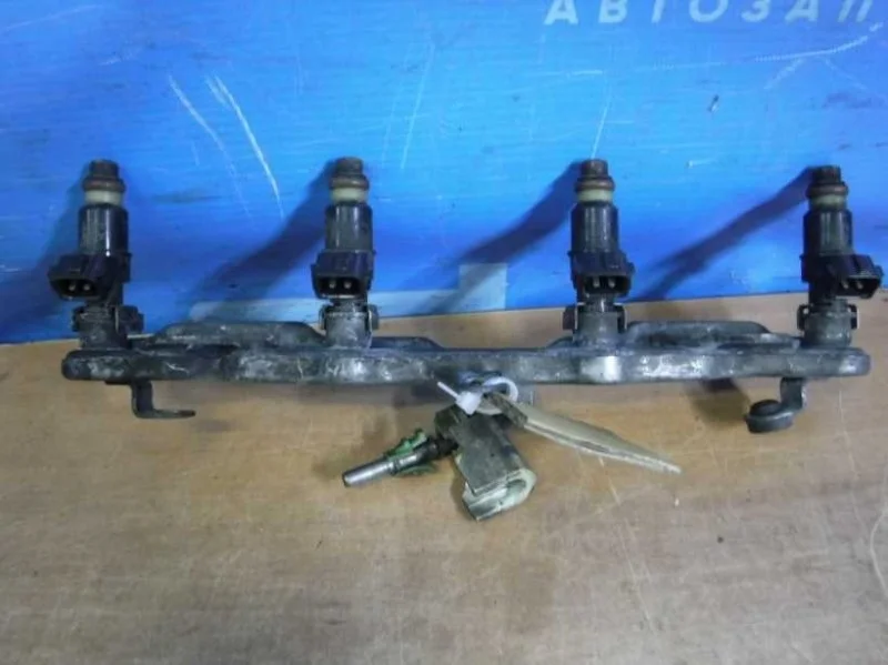 Рейка топливная (рампа) Honda Civic 5D