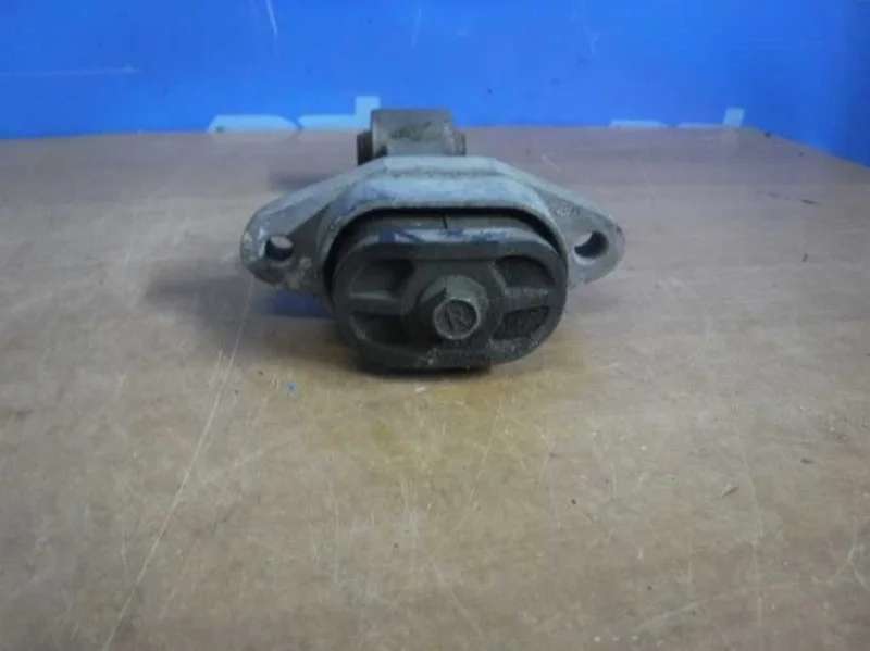 Опора двигателя задняя Hyundai Solaris