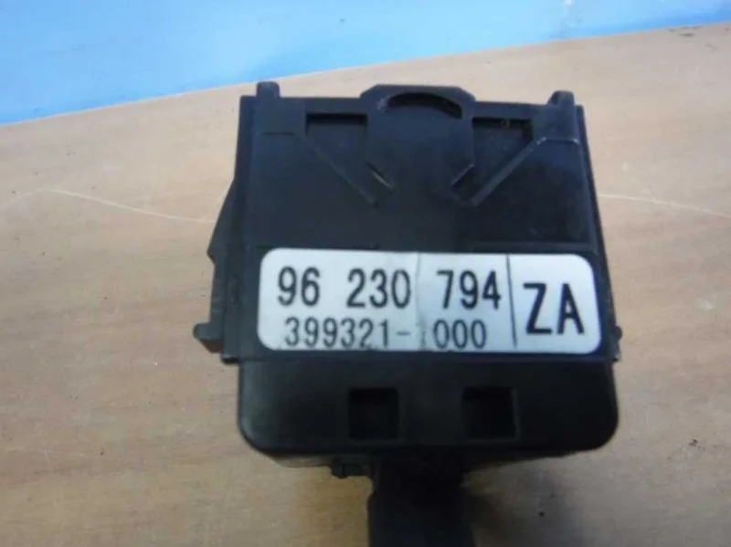 Переключатель поворотов подрулевой Chevrolet Lanos