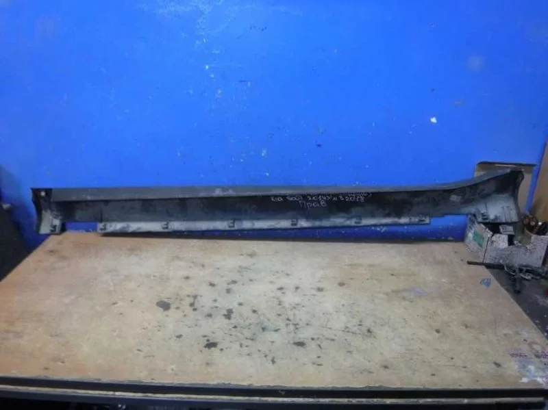 Накладка на порог (наружная) Kia Soul